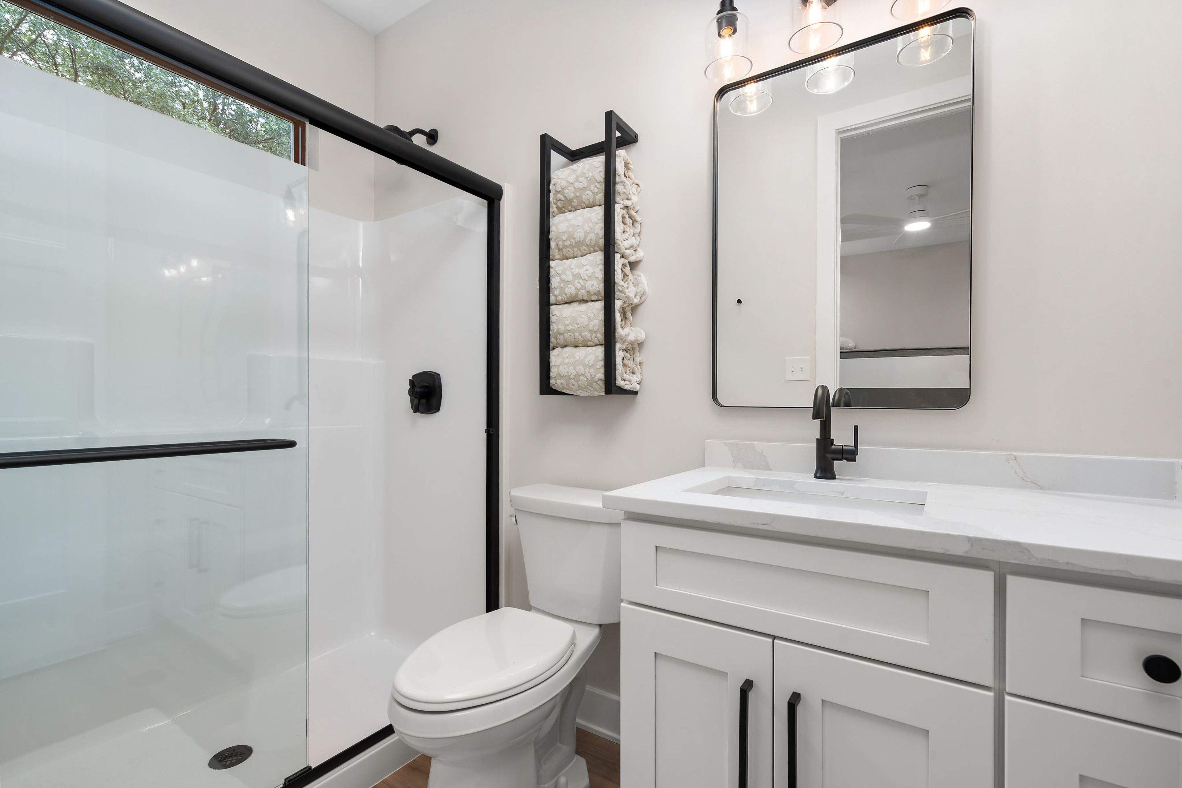 En-Suite Bathroom | 1st Floor | Towels Provided
