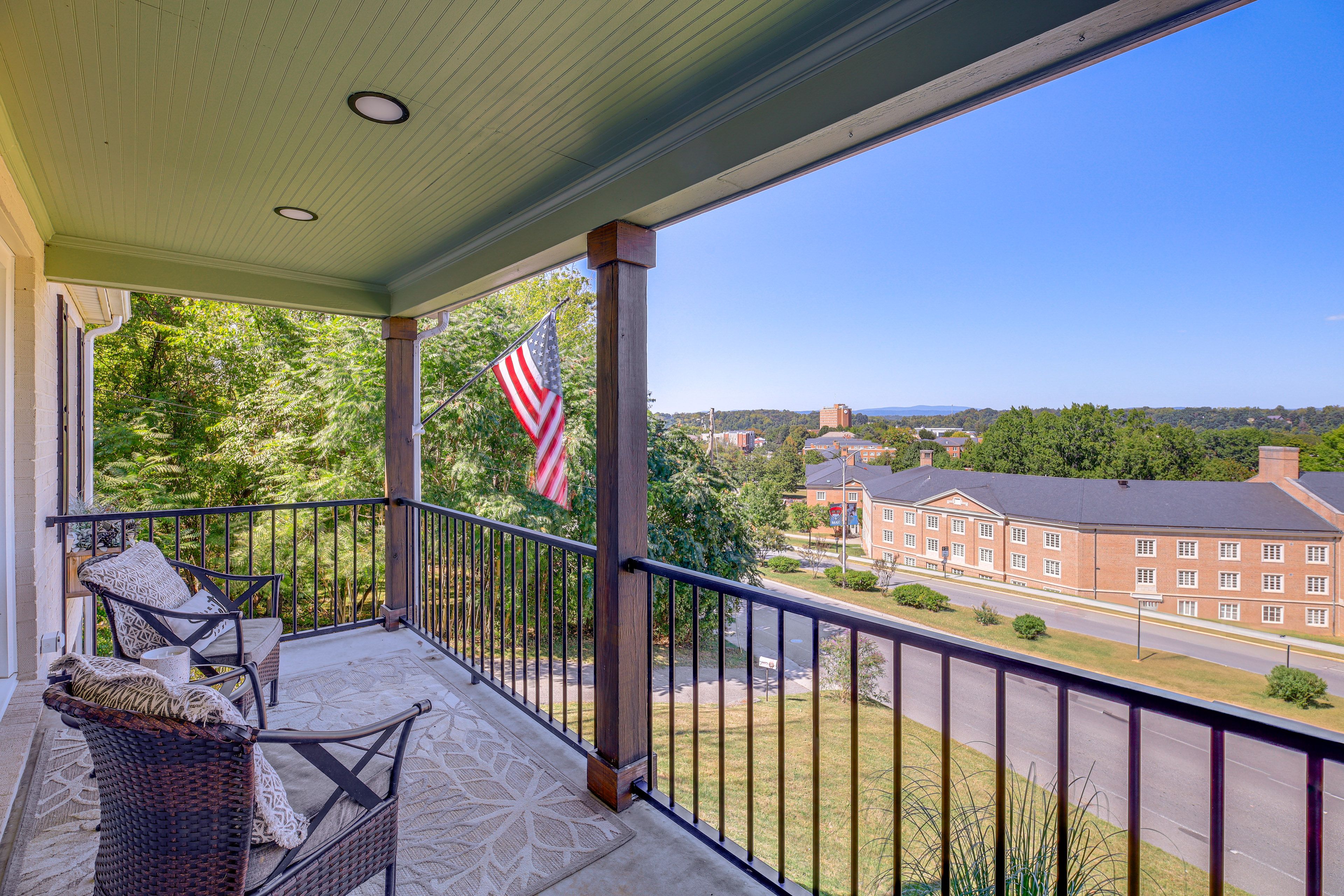 Radford Vacation Rental | 3BR | 2BA | 1,650 Sq Ft | 9 Steps Required to Enter