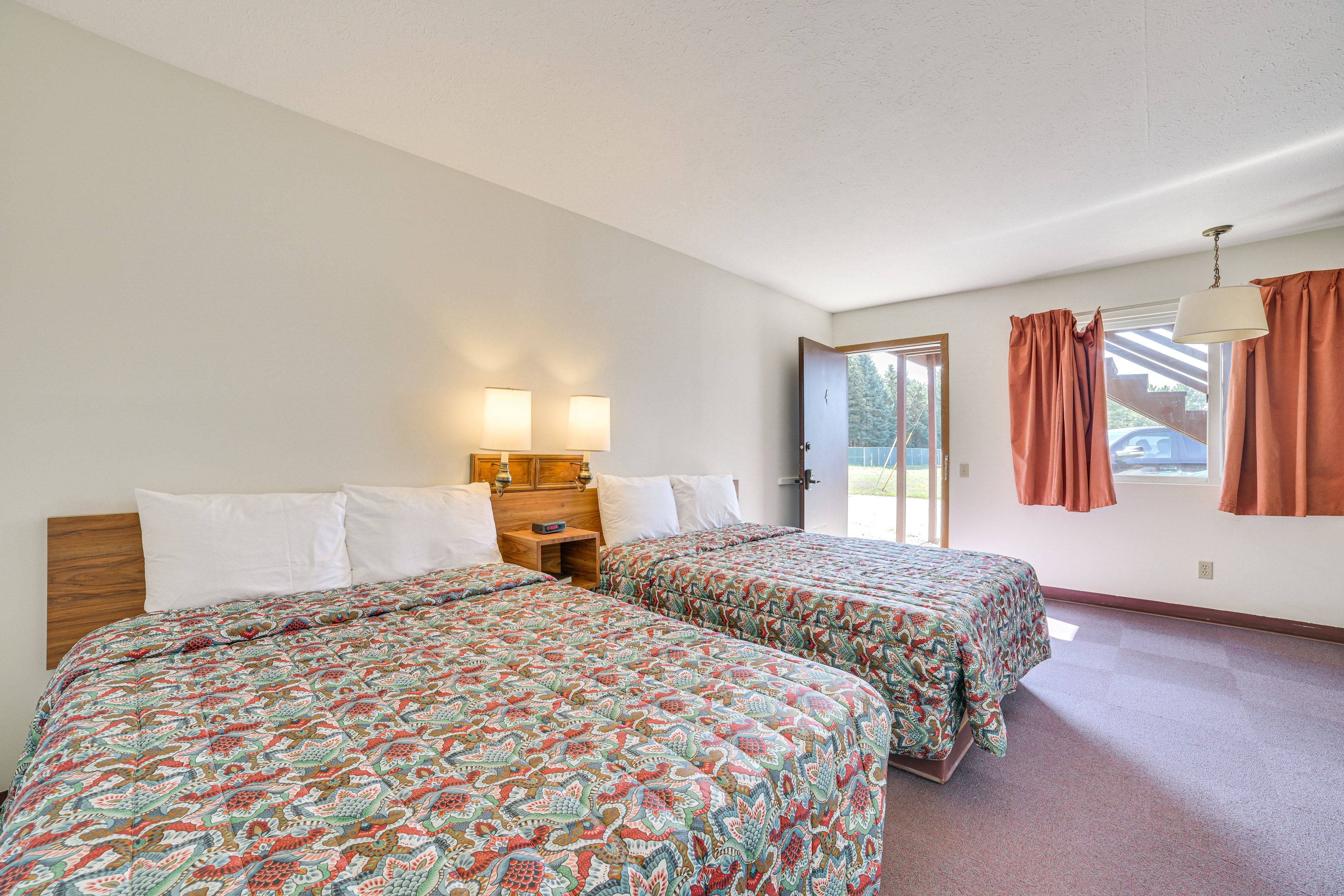 Lake City Vacation Rental | Studio | 1BA | Step-Free Entry | 300 Sq Ft