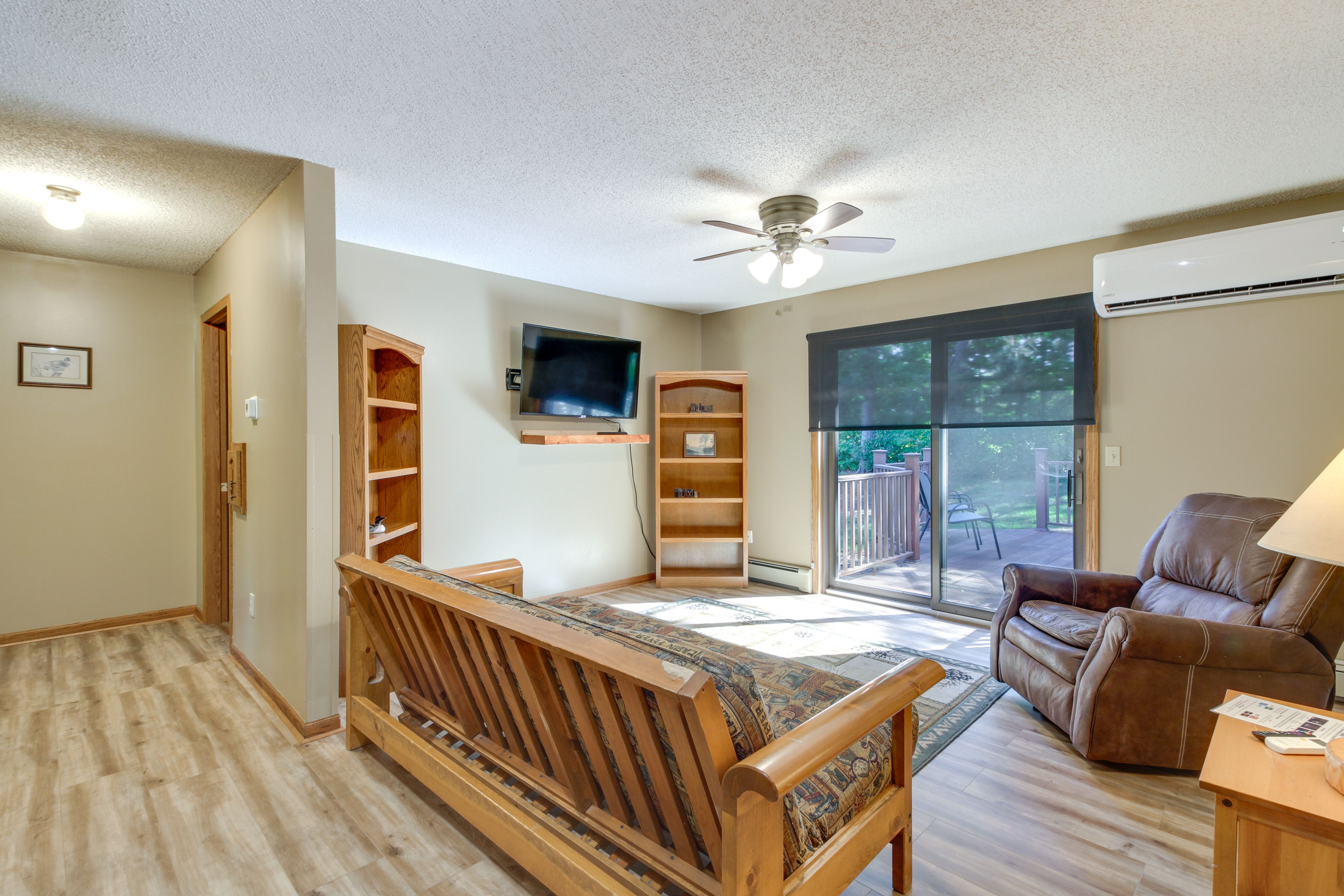 Living Room | Central Heating & A/C | Free WiFi