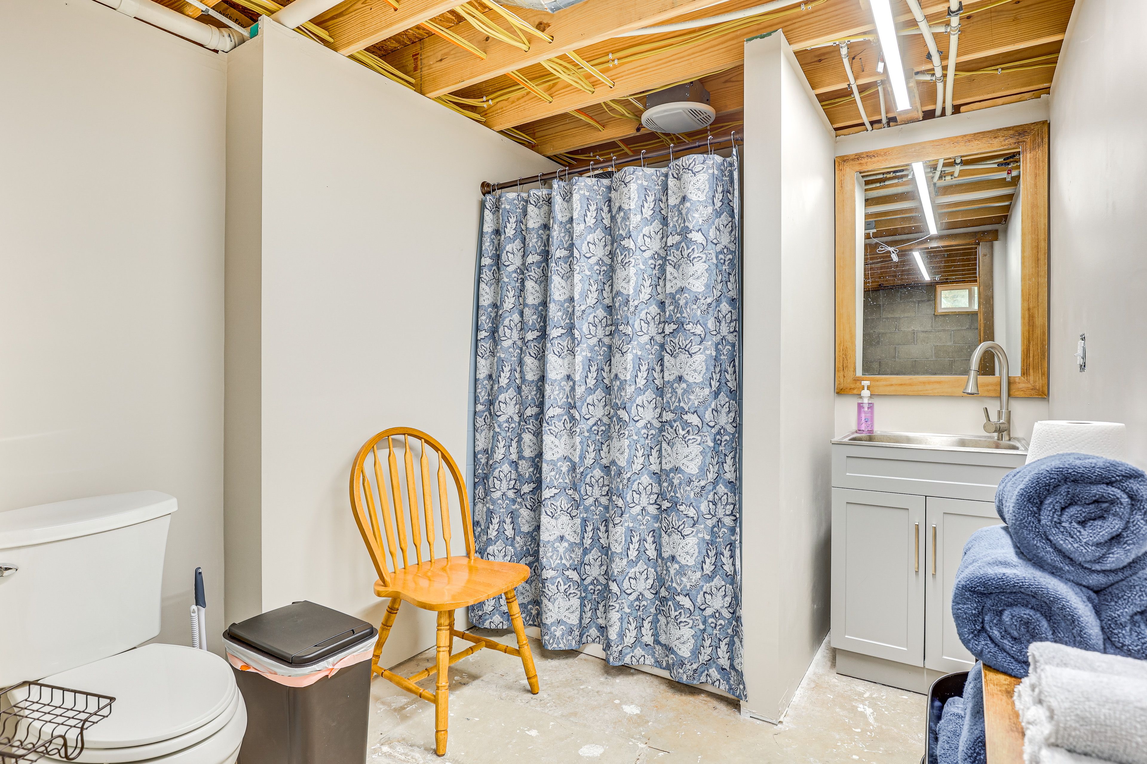 Full Bathroom | Lower Level | Complimentary Toiletries