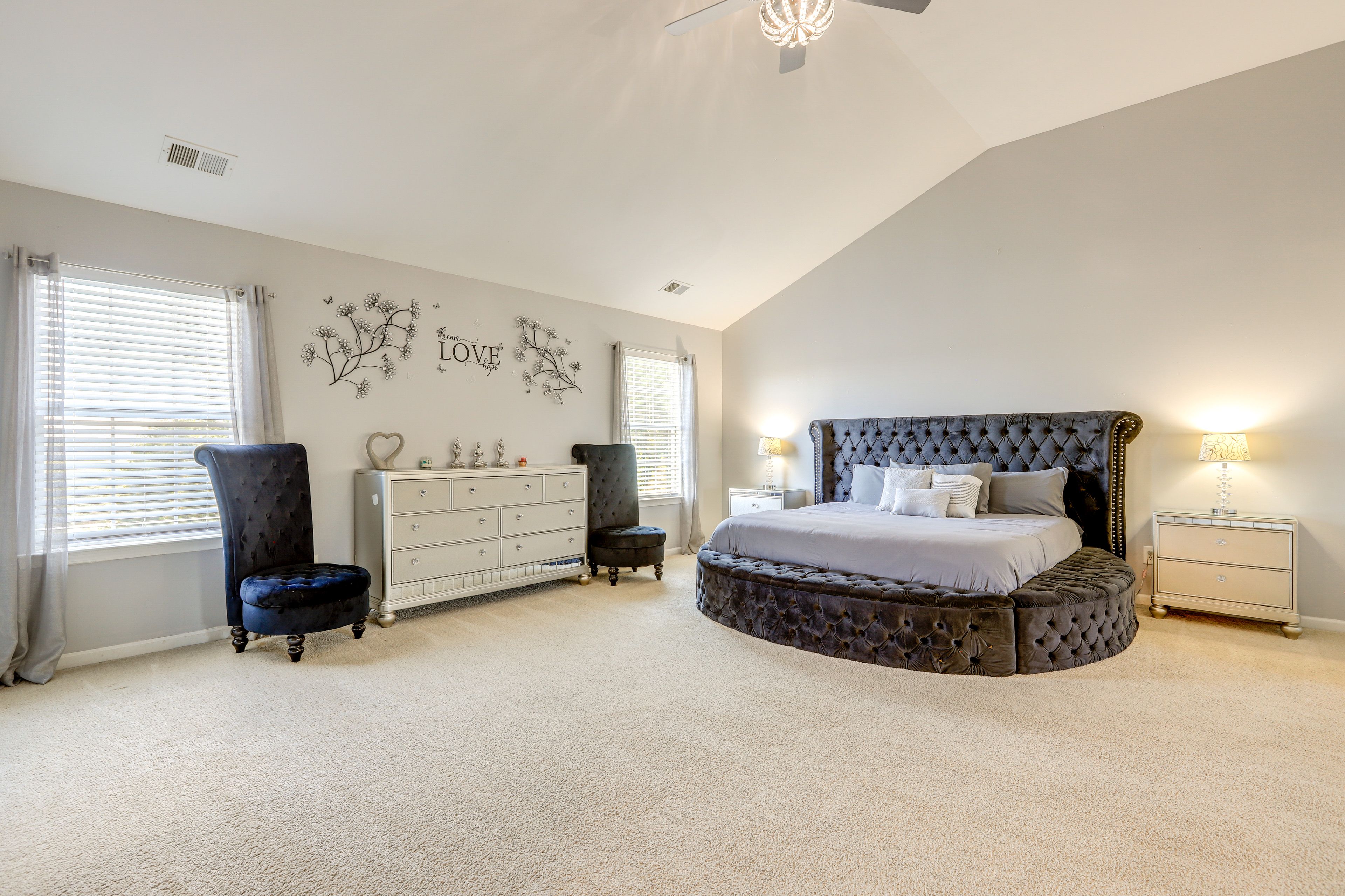 Bedroom 2 | King Bed | 2nd Floor