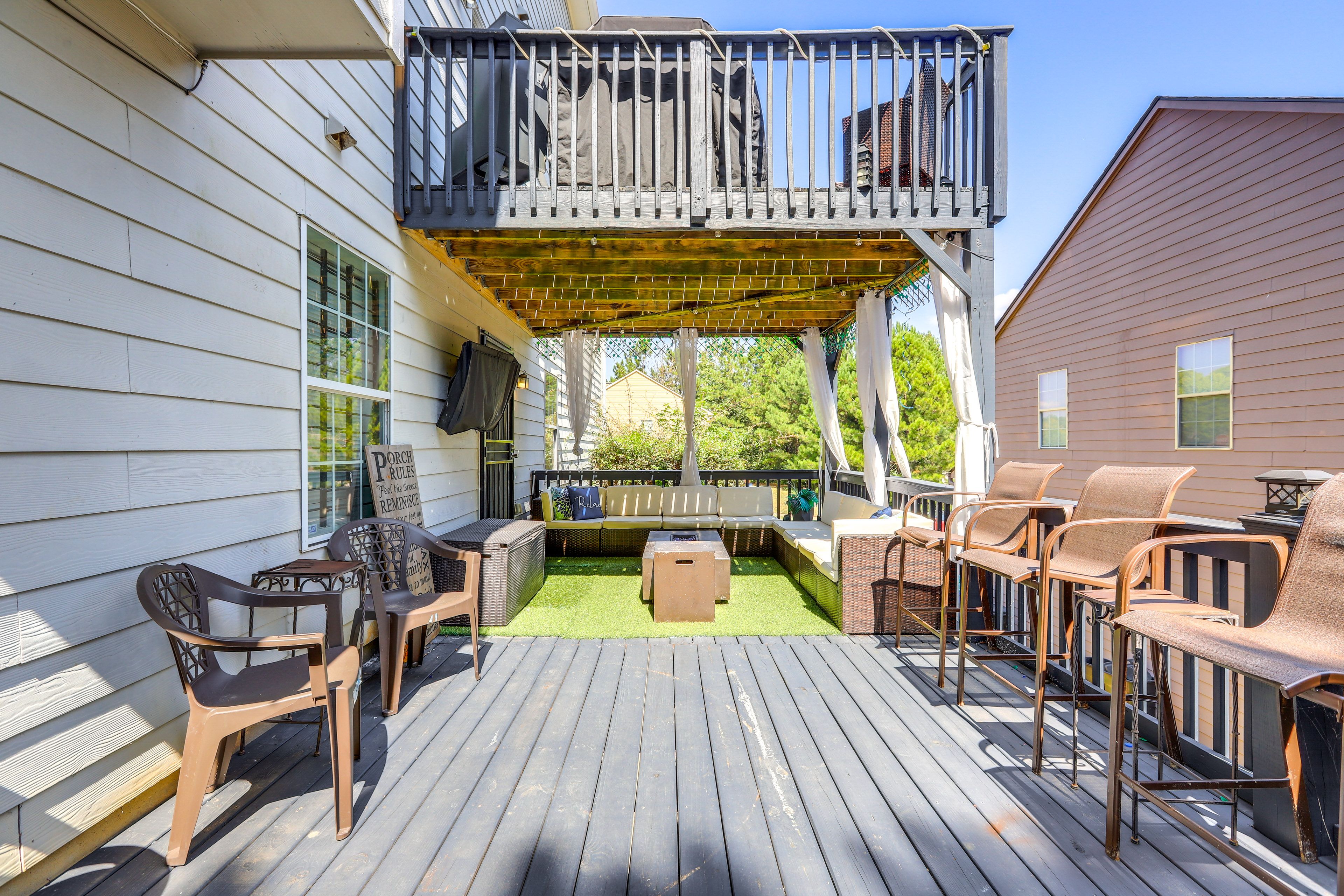 Private Deck