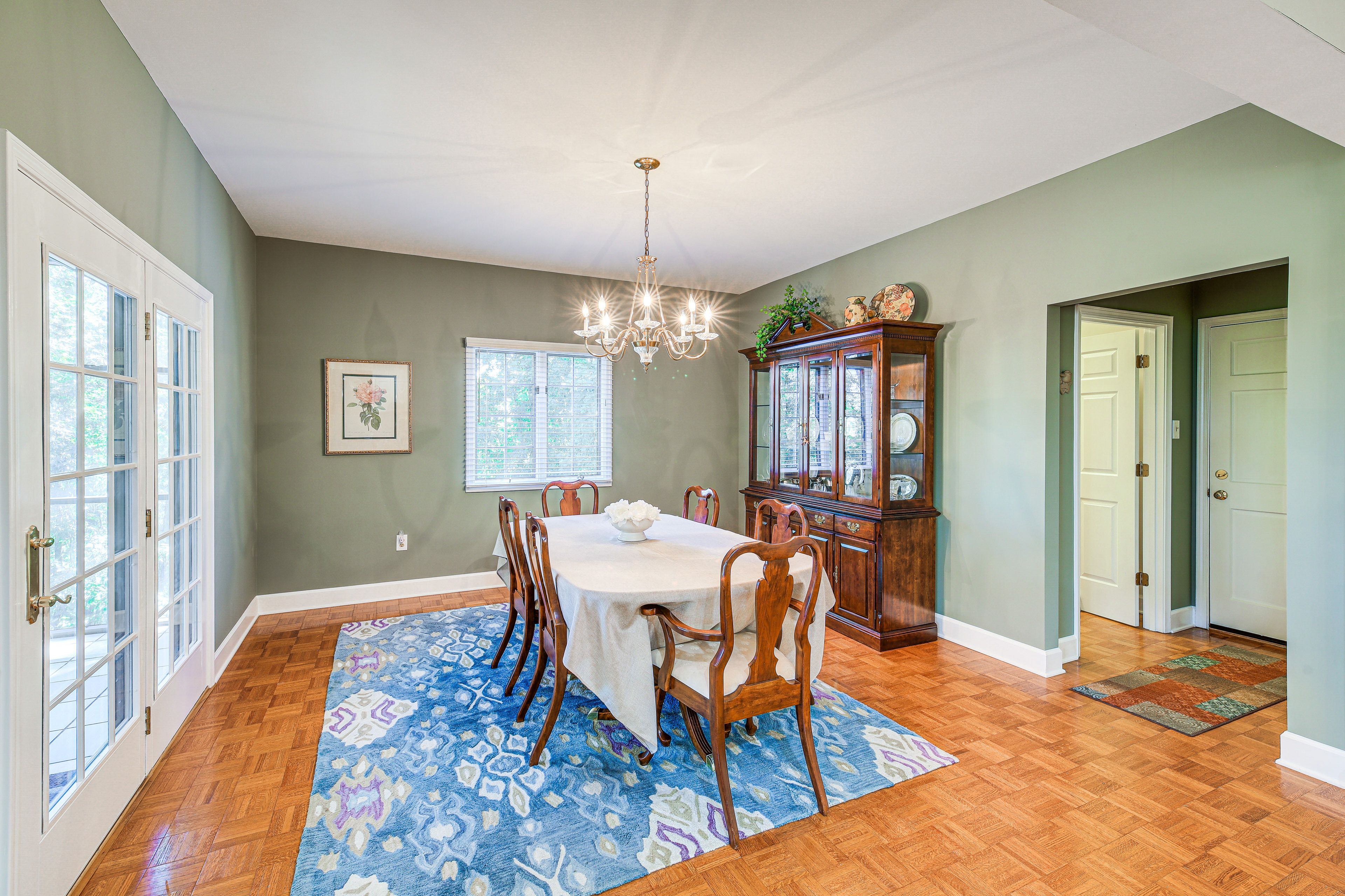Dining Area | 1st Floor