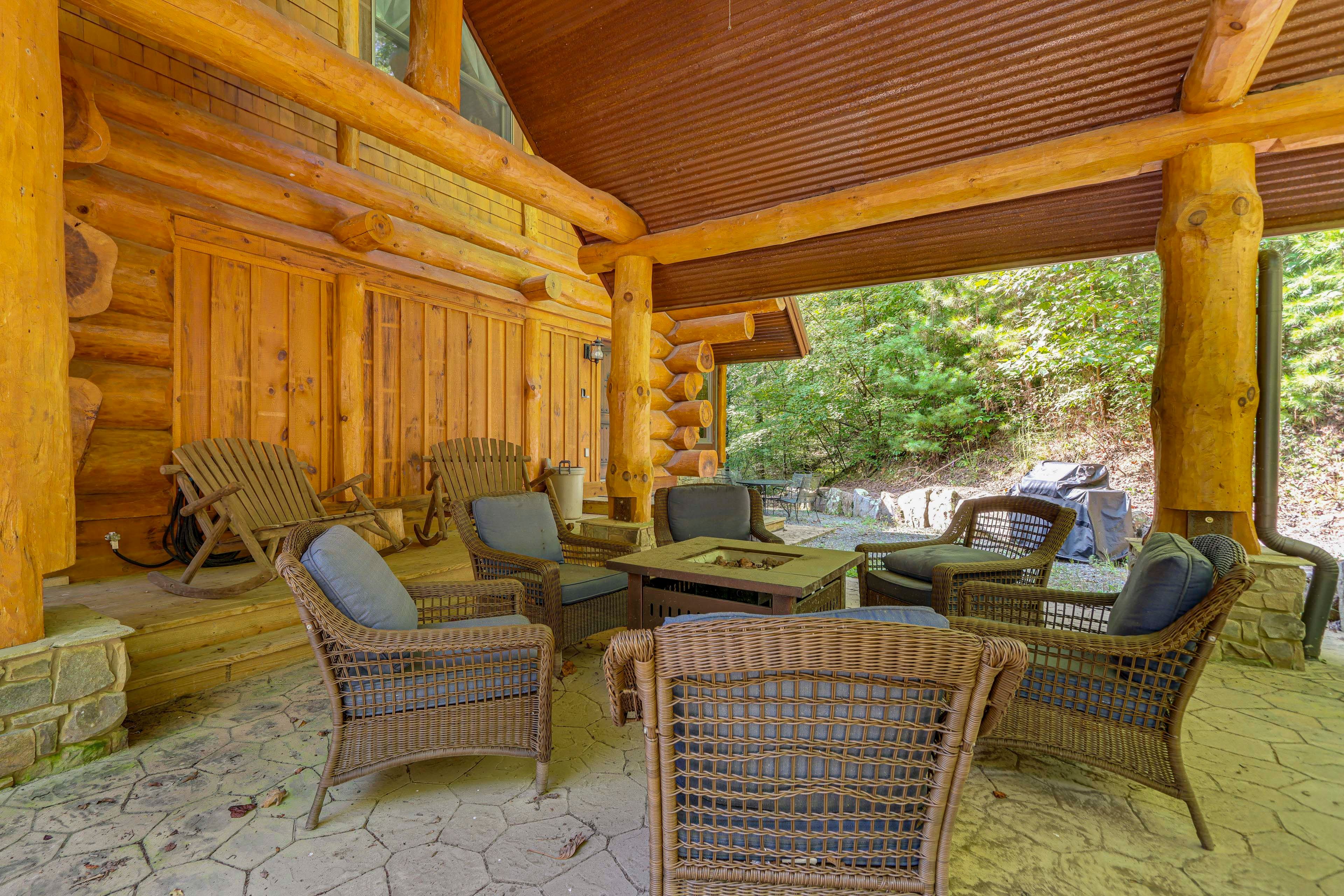 Patio | Gas Fire Pit