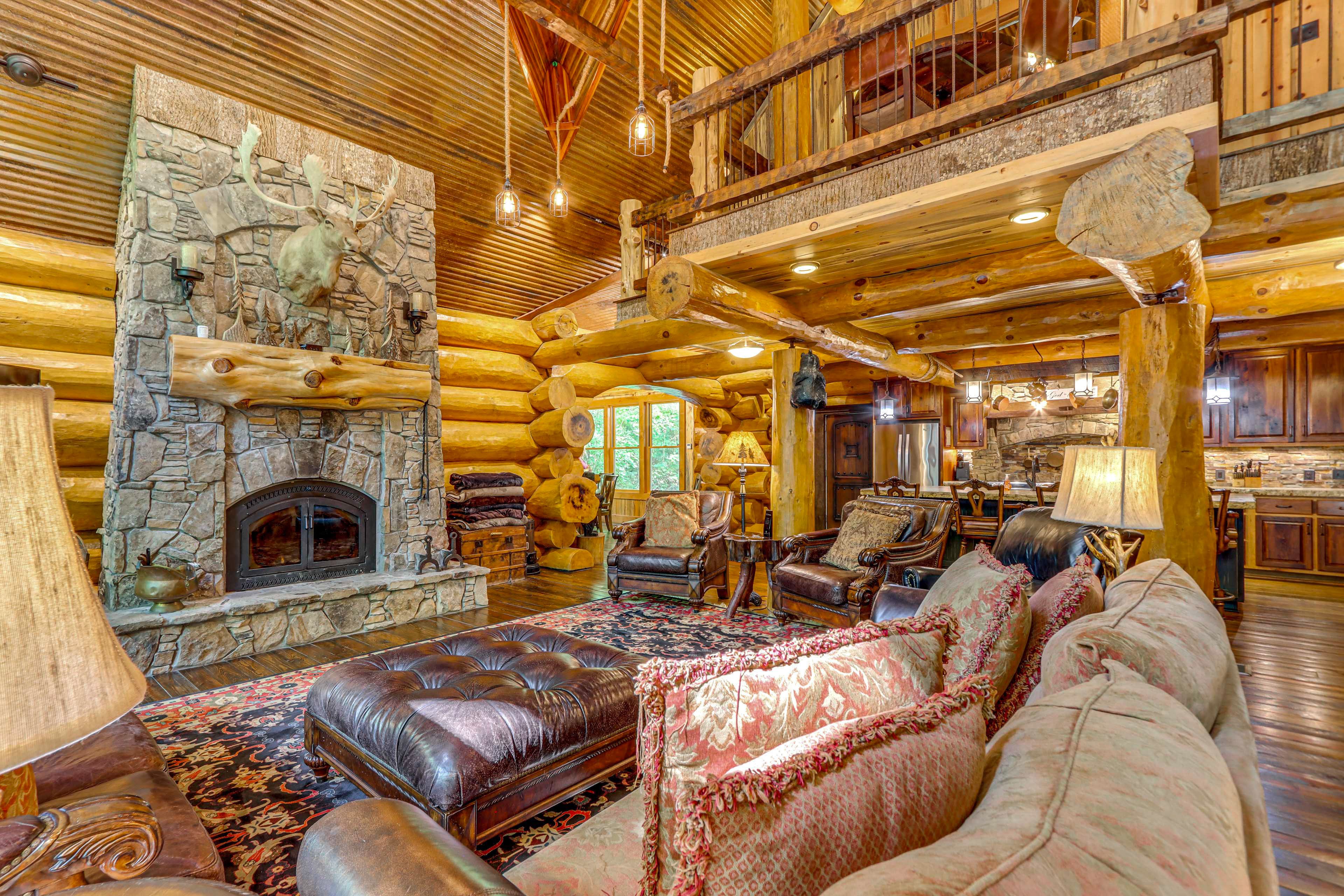 Living Room | 1st Floor | Smart TV