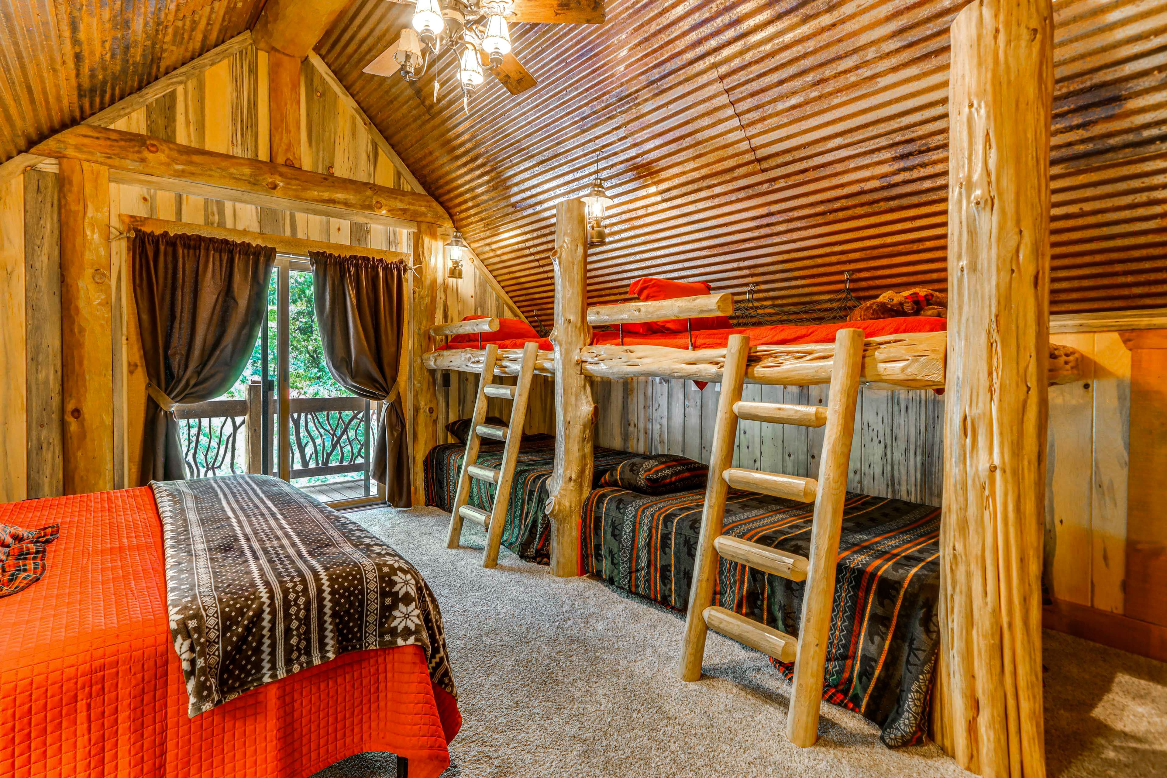 Bedroom 4 | 2nd Floor | King Bed | 2 Twin/Full Bunk Beds