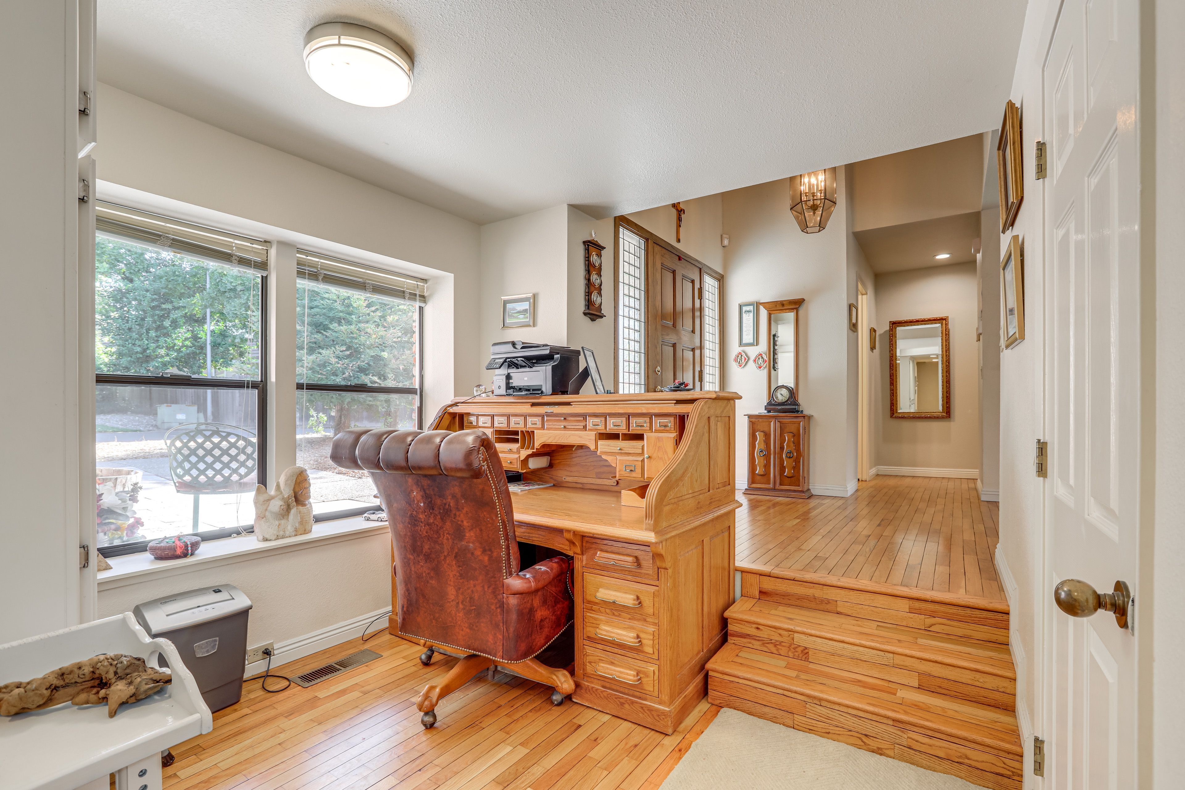 Office Space | 1st Floor | Desk w/ Printer