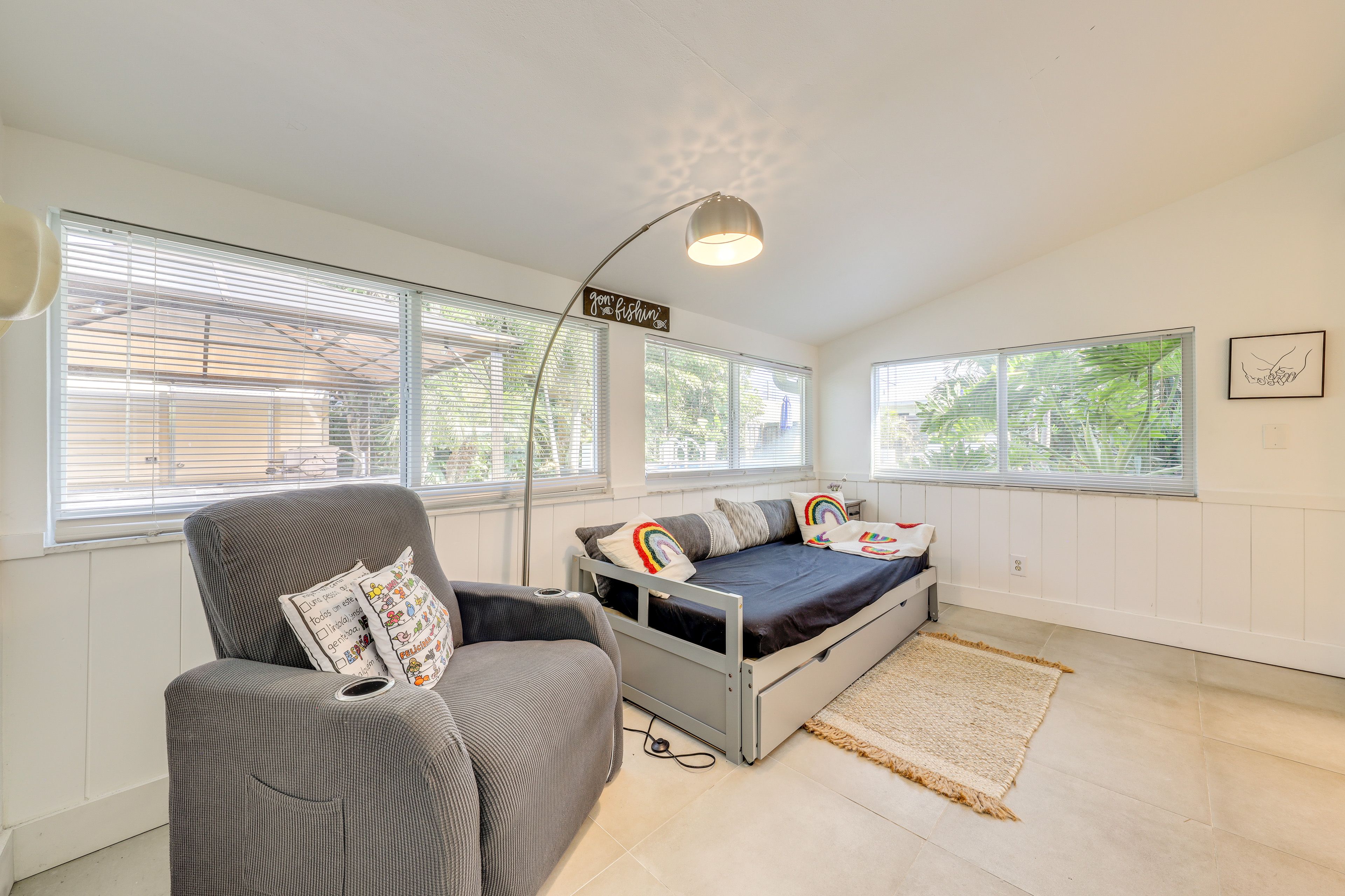 Bonus Room | Twin Daybed w/ Twin Trundle | Washer/Dryer | 1 Addt'l Step Required