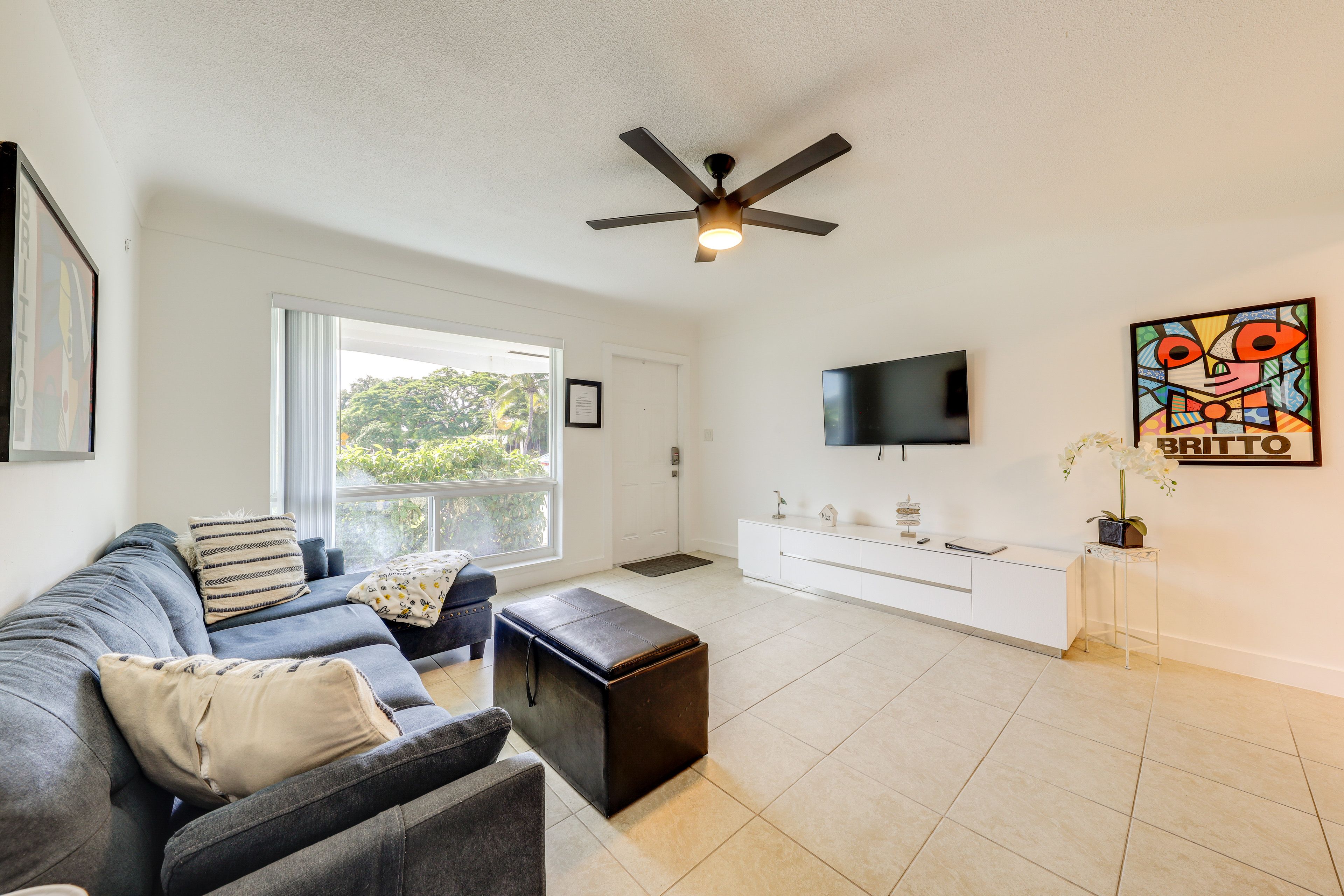 Living Room | Smart TV | Single-Story Home