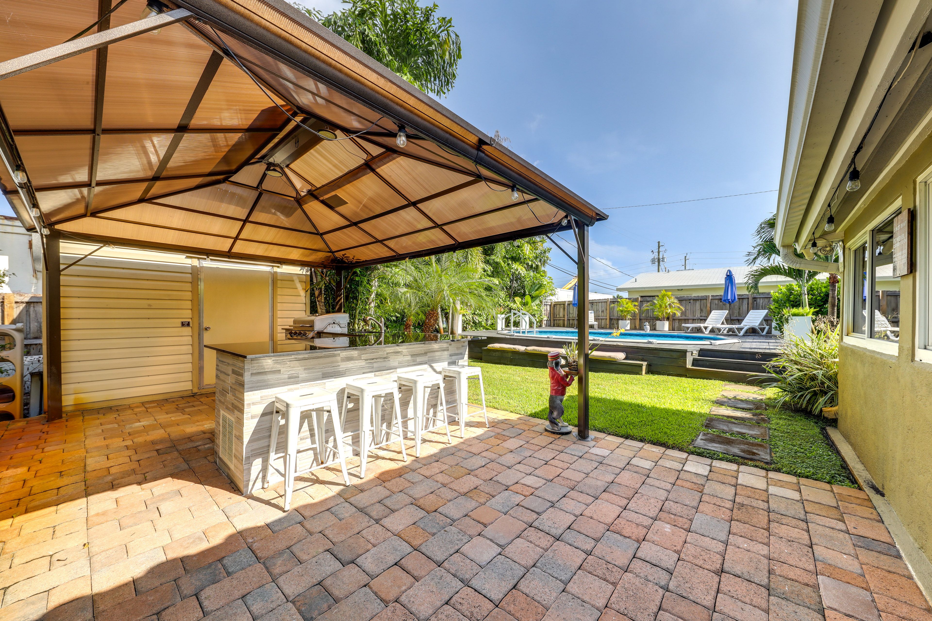 Private Patio | Outdoor Kitchen