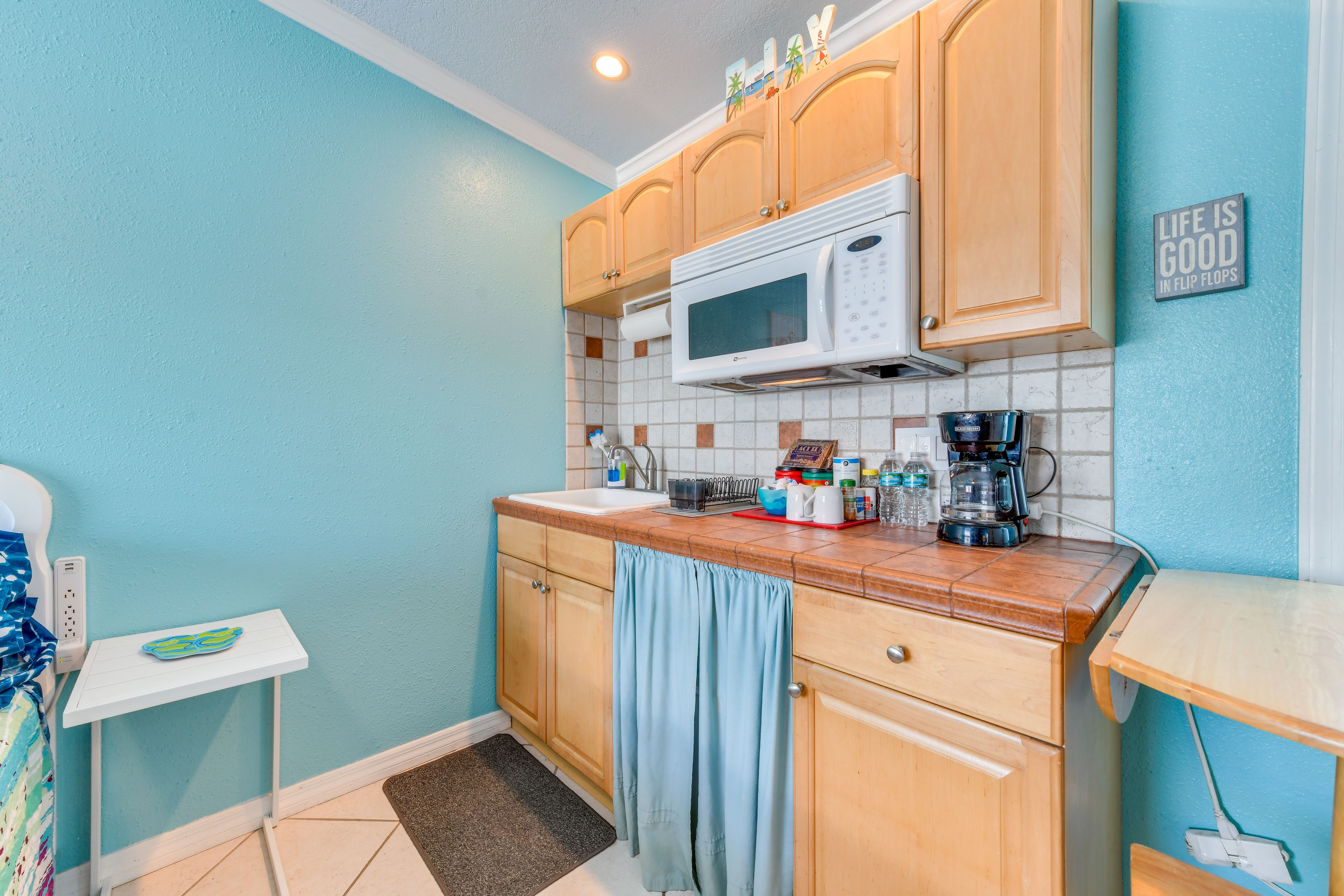 Kitchenette | Coffee Maker