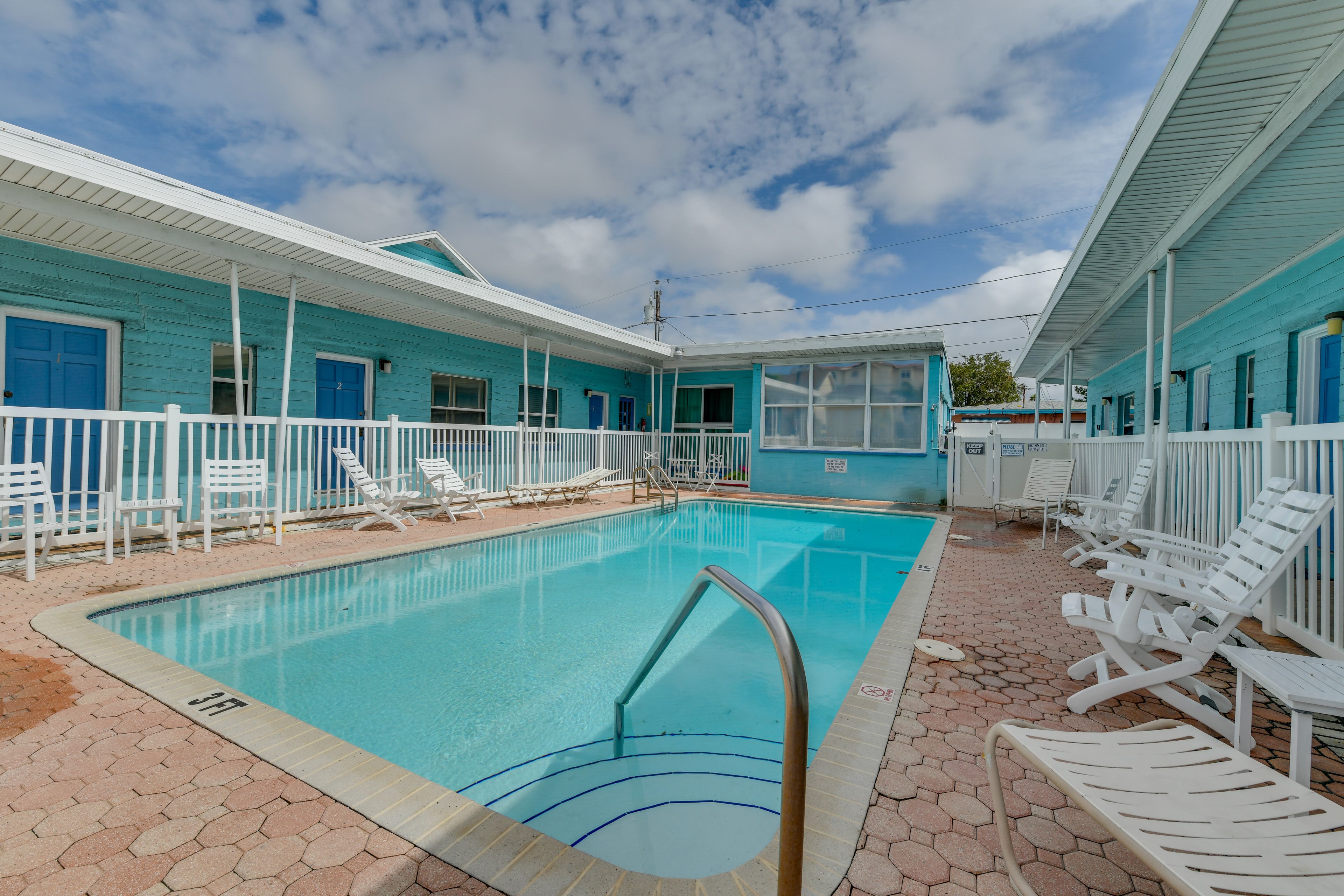 Madeira Beach Vacation Rental | Studio | 1BA | 2 Steps Required | 209 Sq Ft