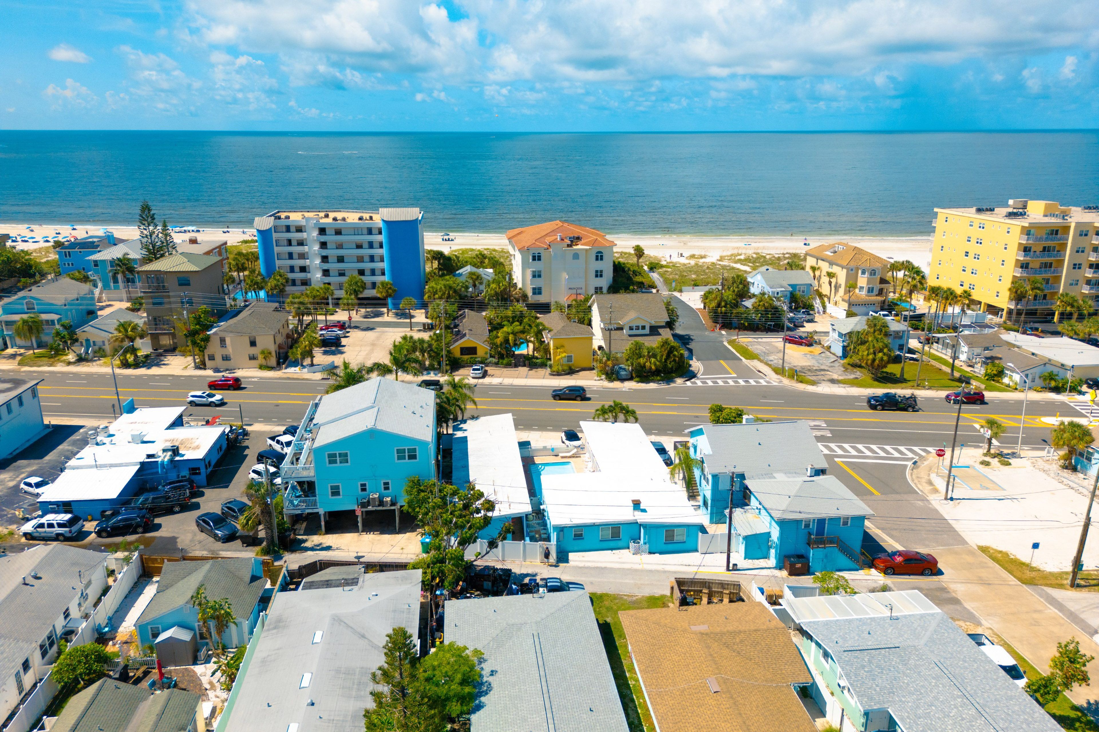 Aerial View | Walk to Beach