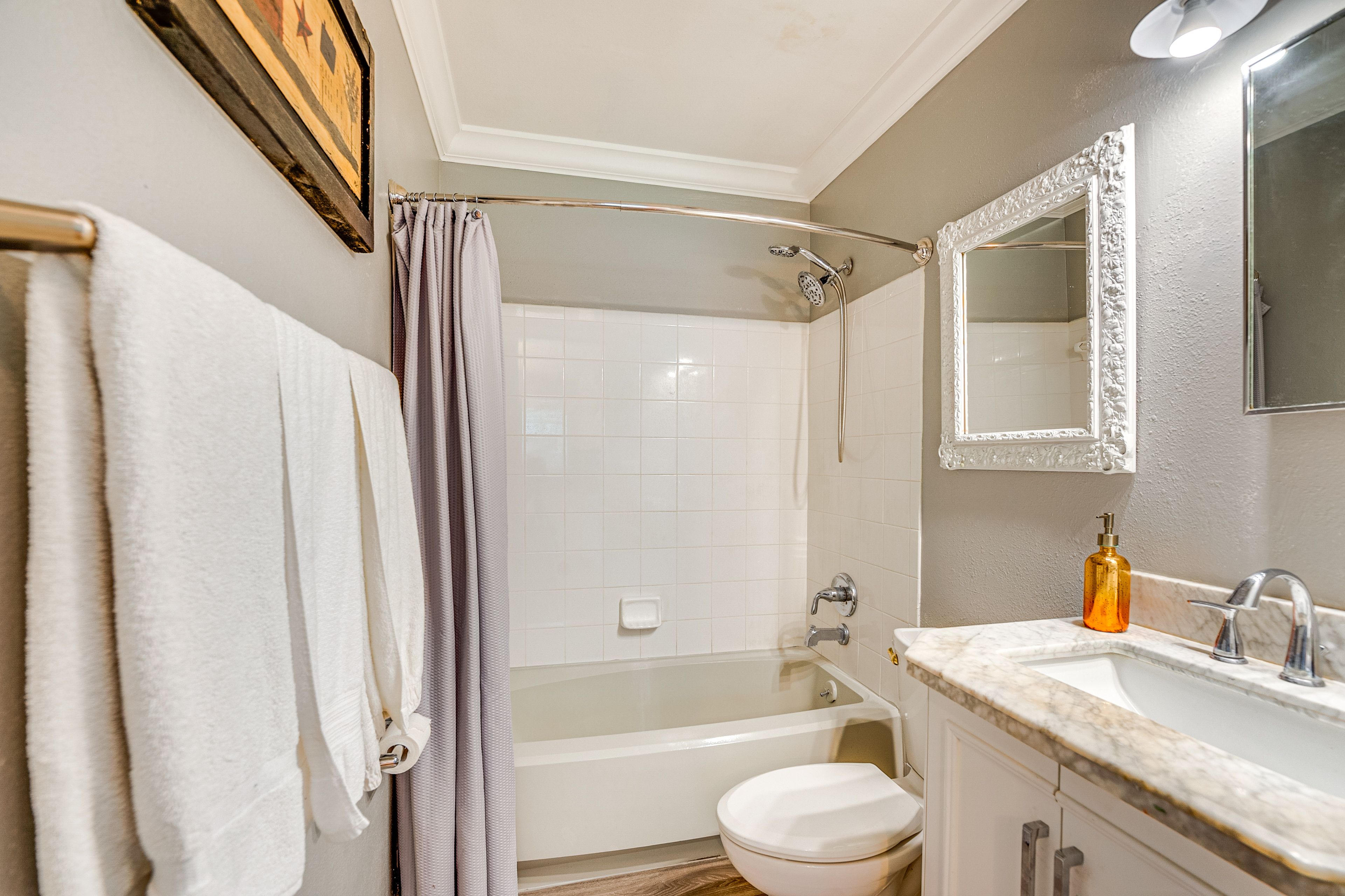 Bathroom | Towels Provided