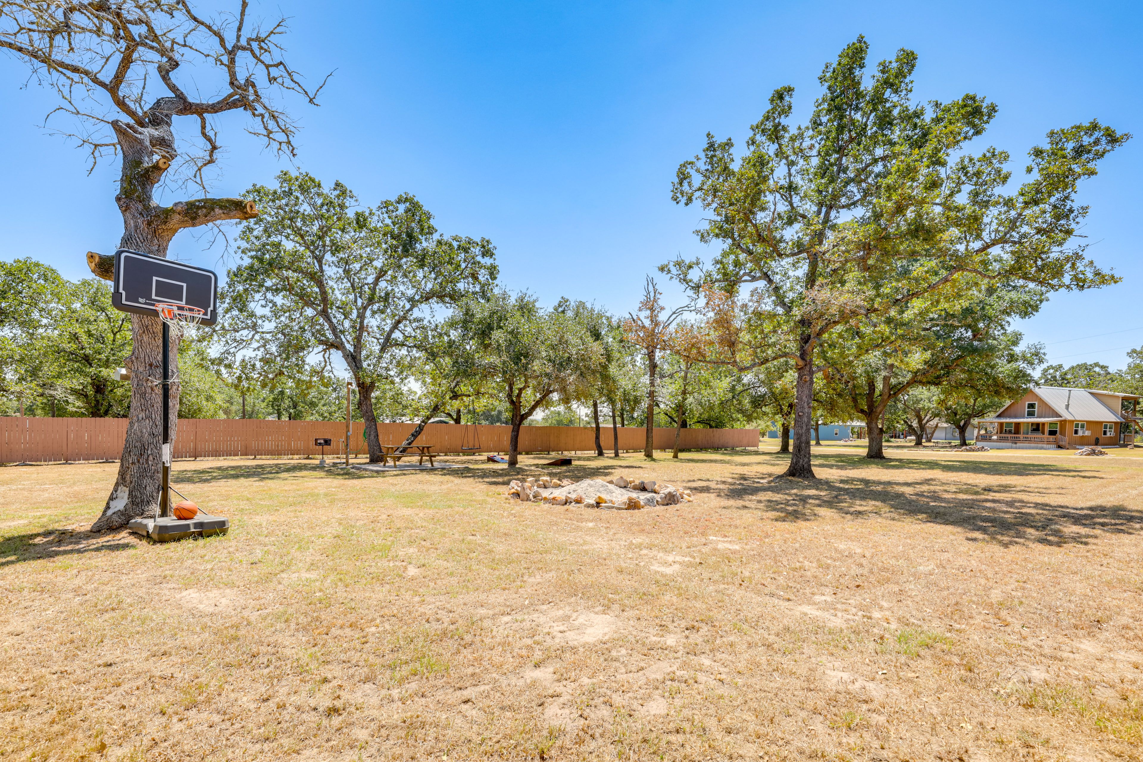Fire Pit Area | Outdoor Seating