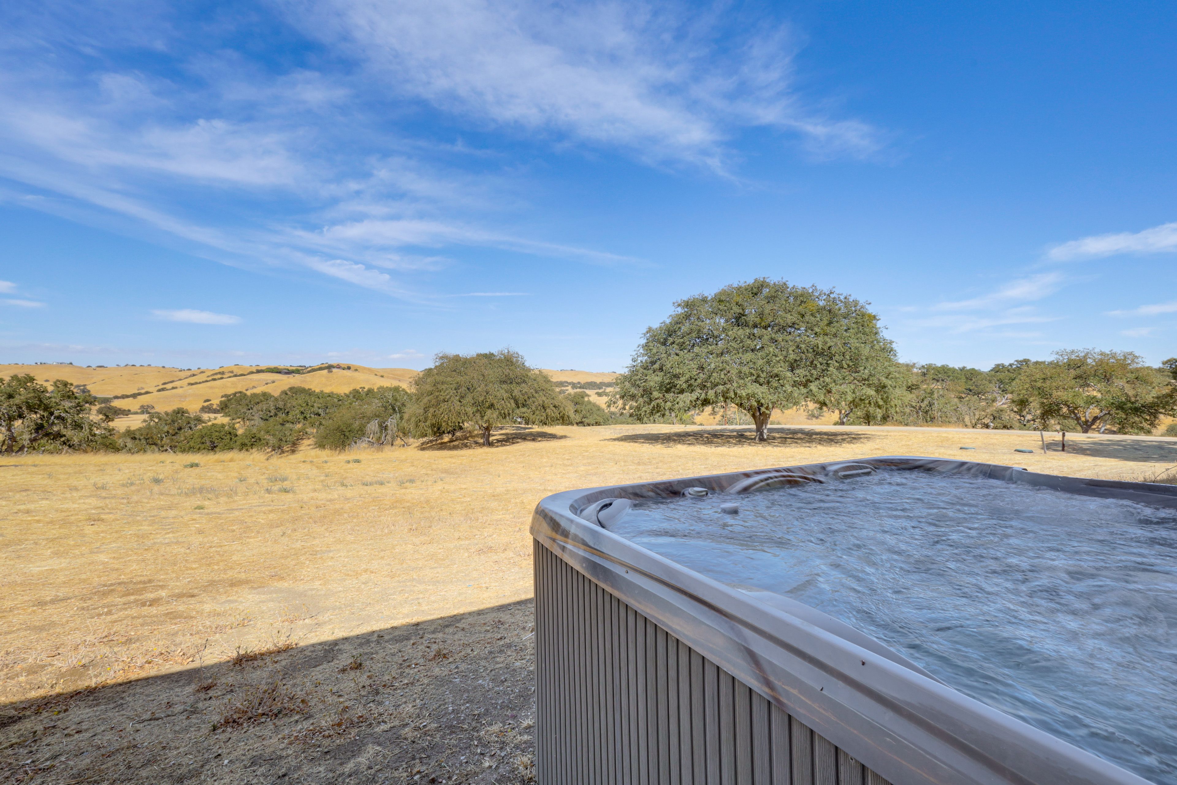Private Hot Tub | Vineyard Views