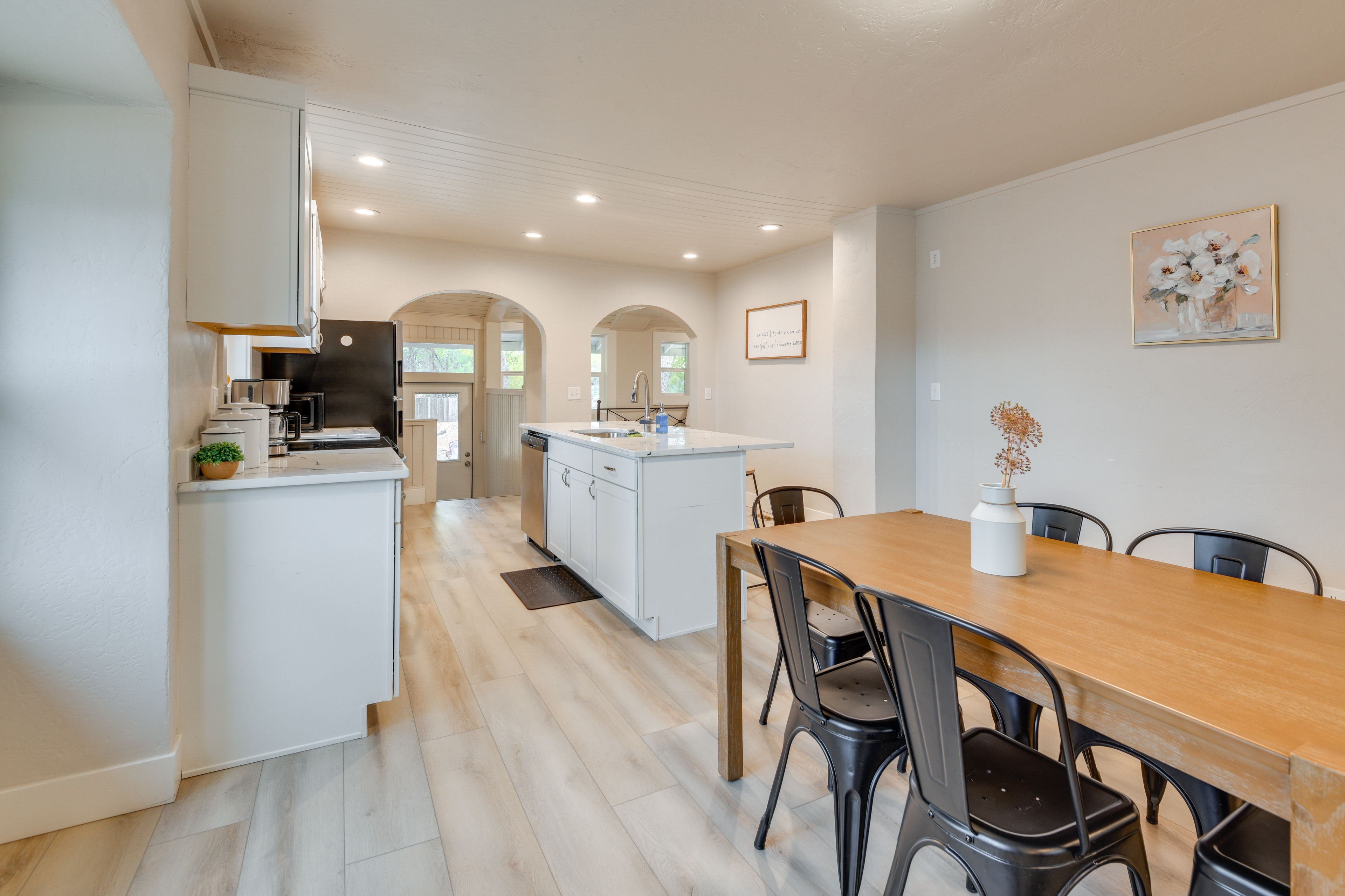 Dining Area | 1st Floor | Dishware/Flatware | Trash Bags/Paper Towels