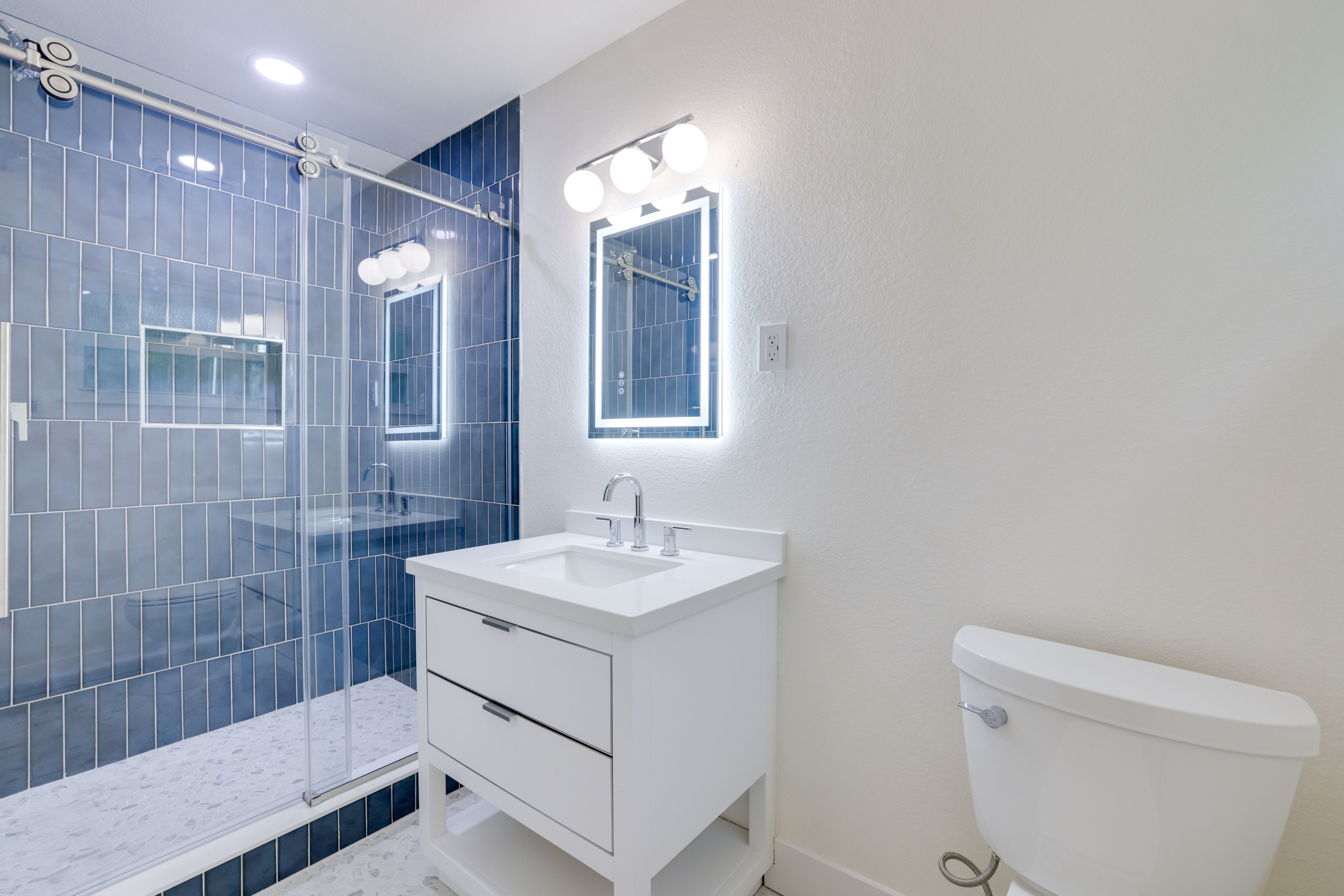 En-Suite Bathroom | Towels Provided | Hair Dryer