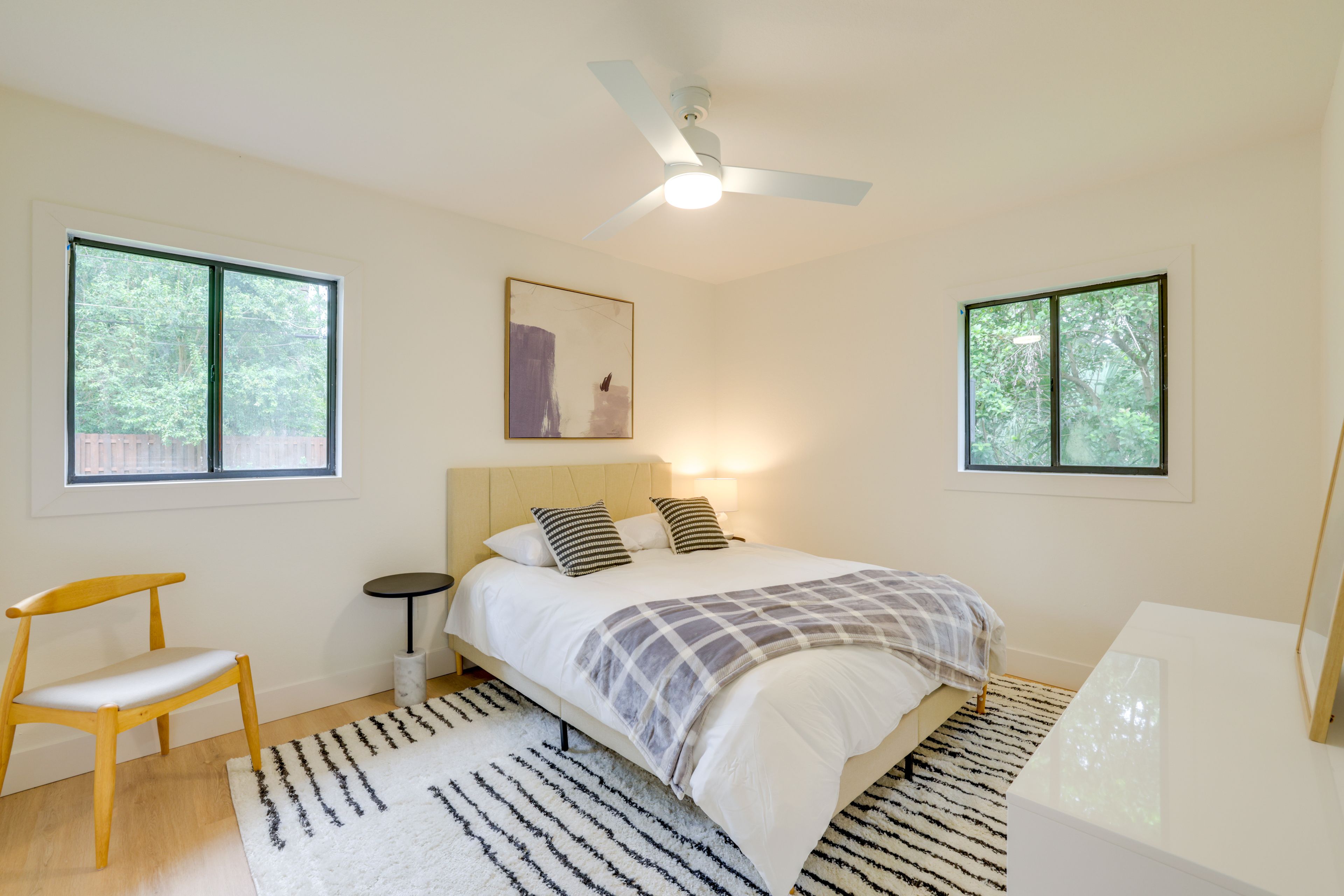 Bedroom 2 | Queen Bed