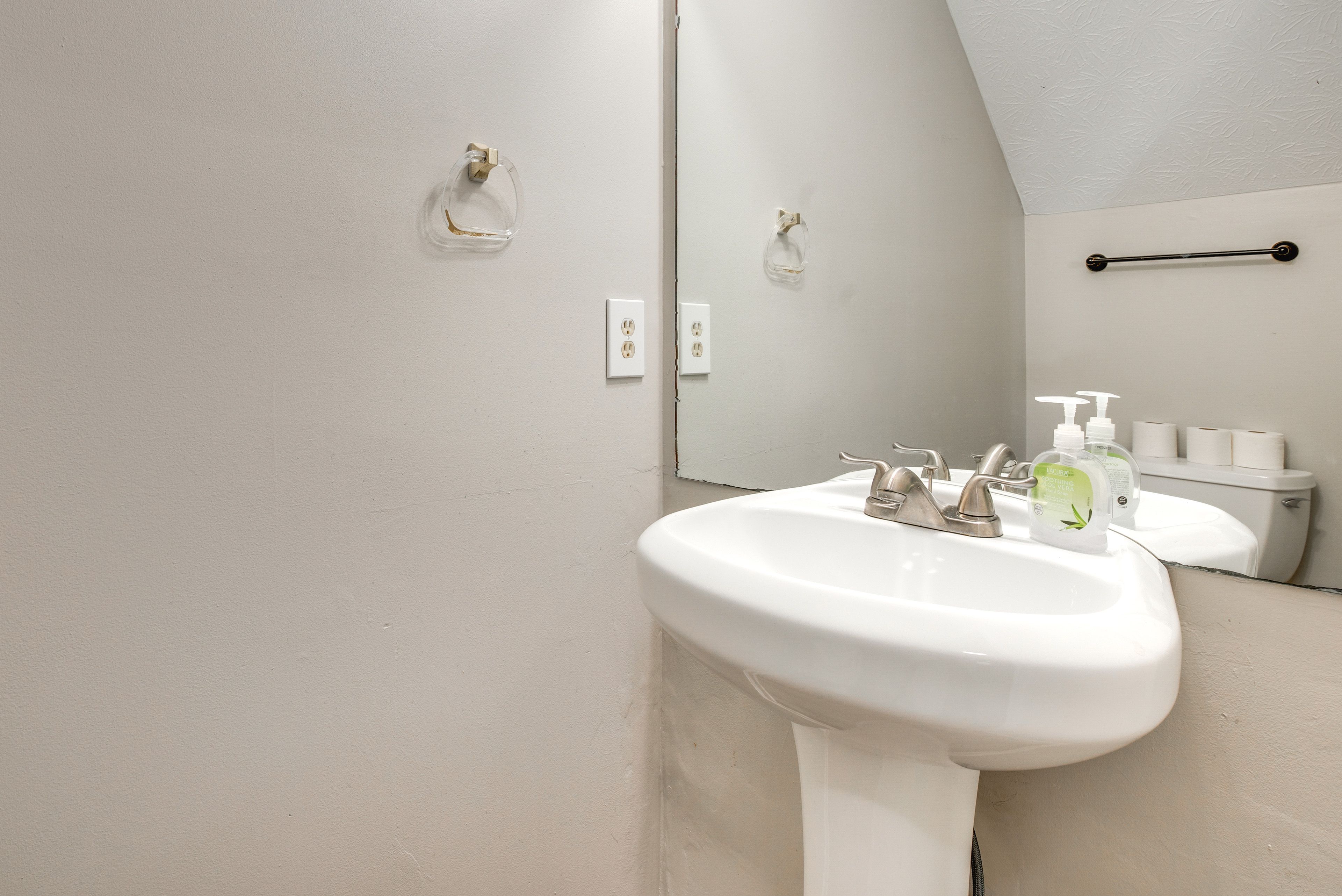 Half Bathroom | Basement Level