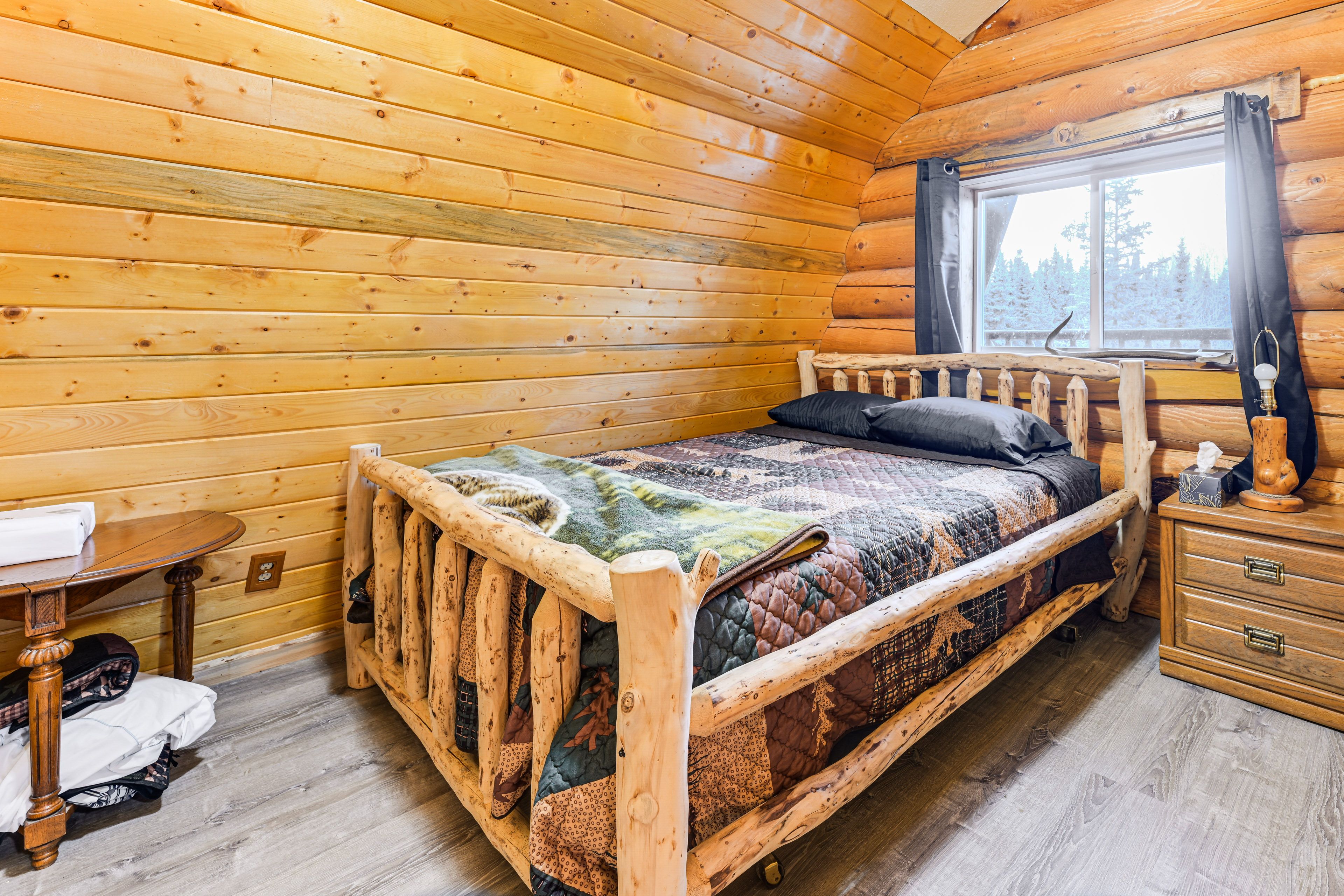 Bedroom 2 | Queen Bed | 2nd Floor