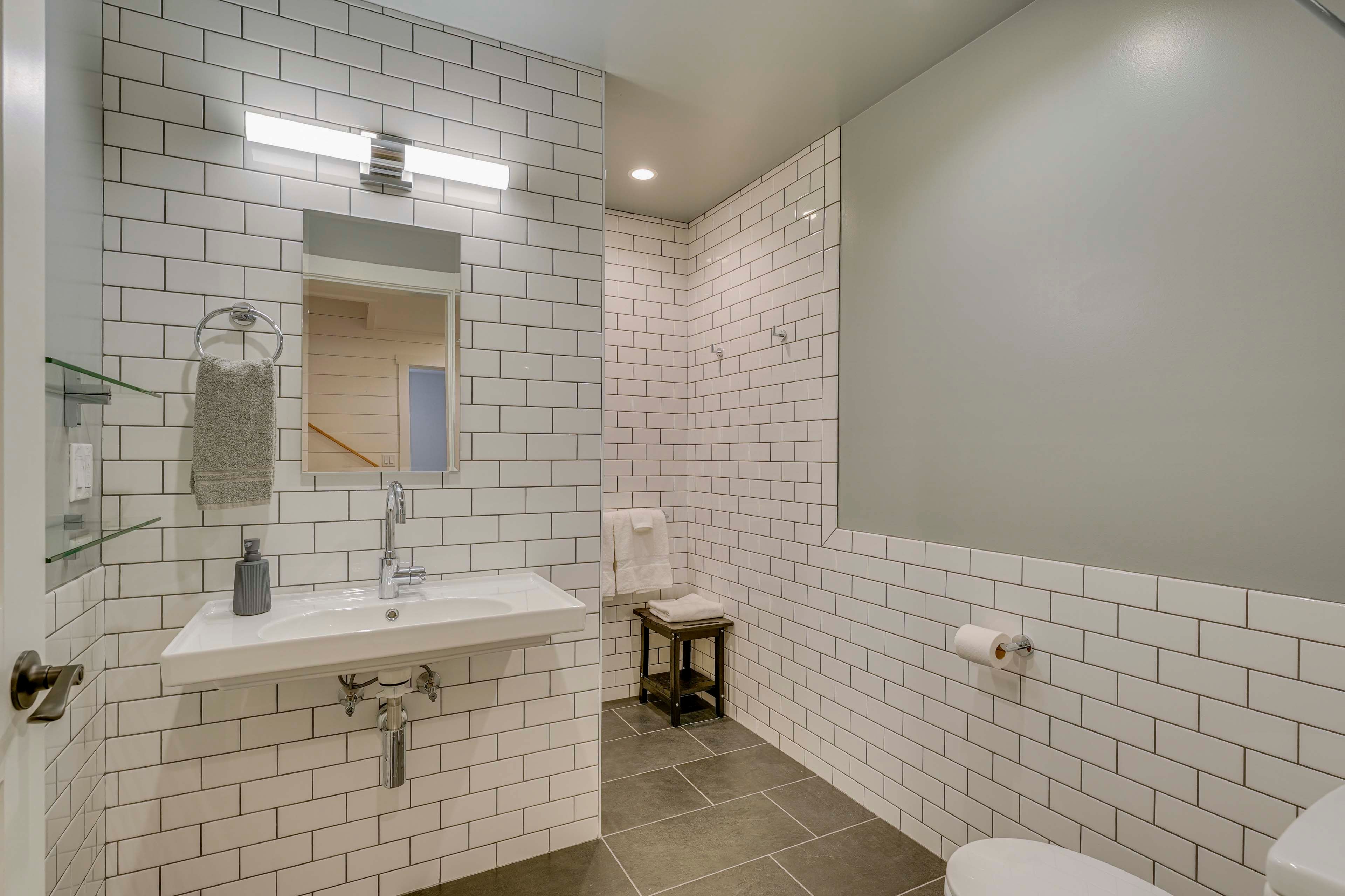 Full Bathroom | Lower Level