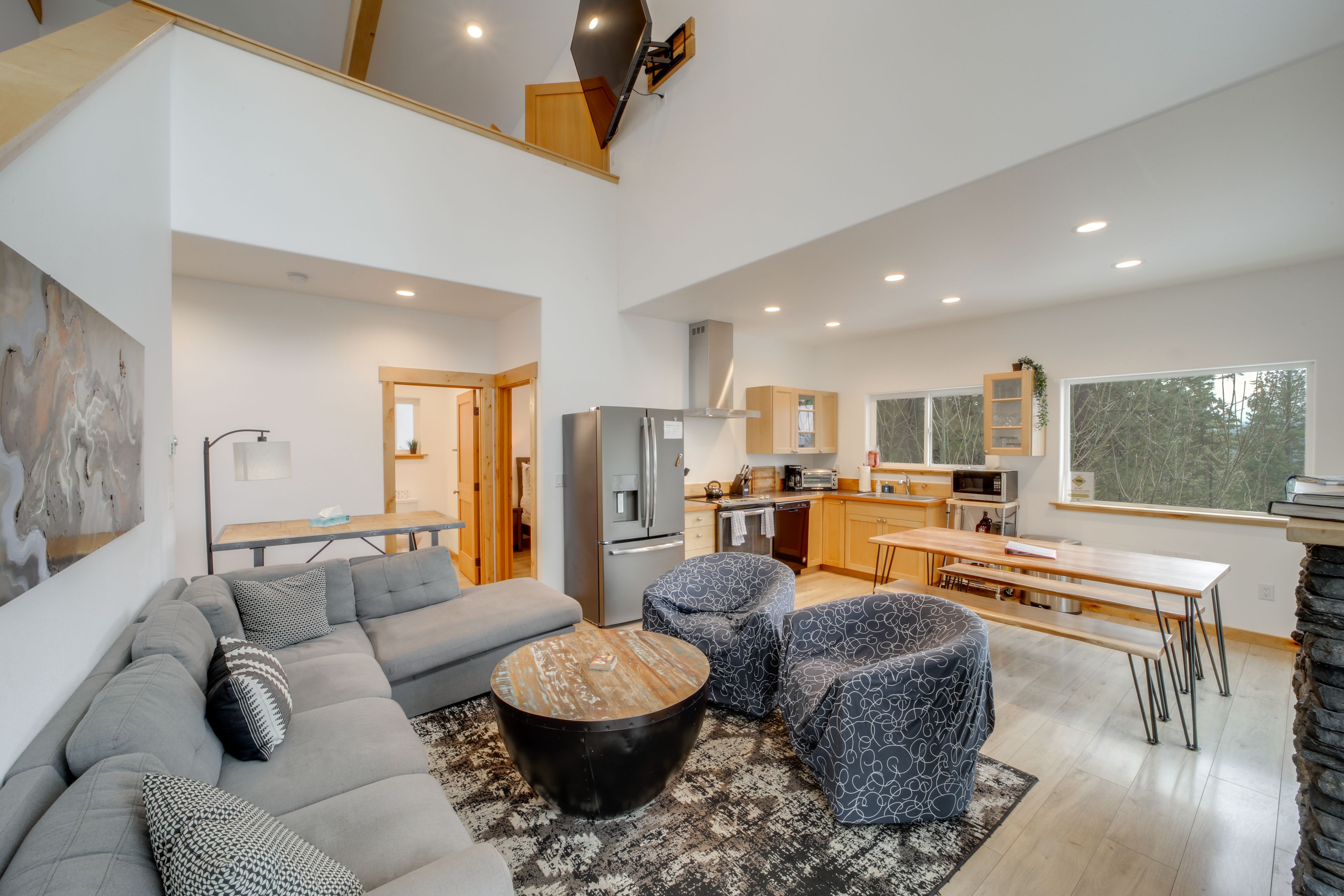 Living Room | 2nd Floor