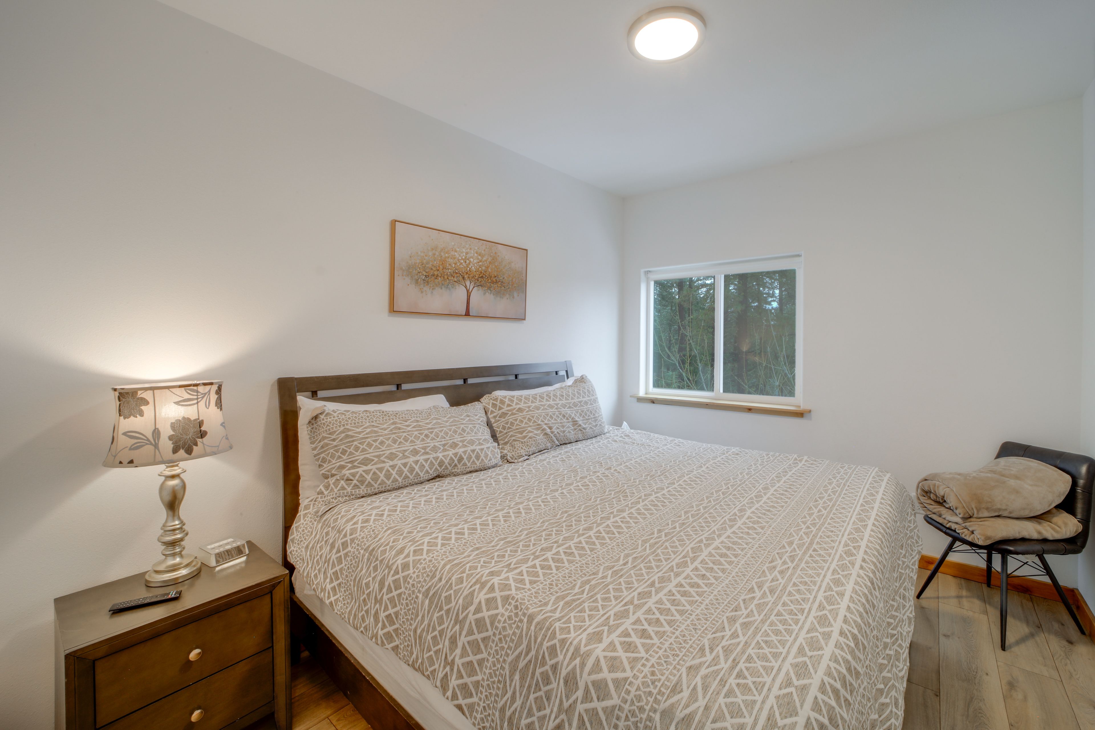 Bedroom 2 | King Bed | 2nd Floor