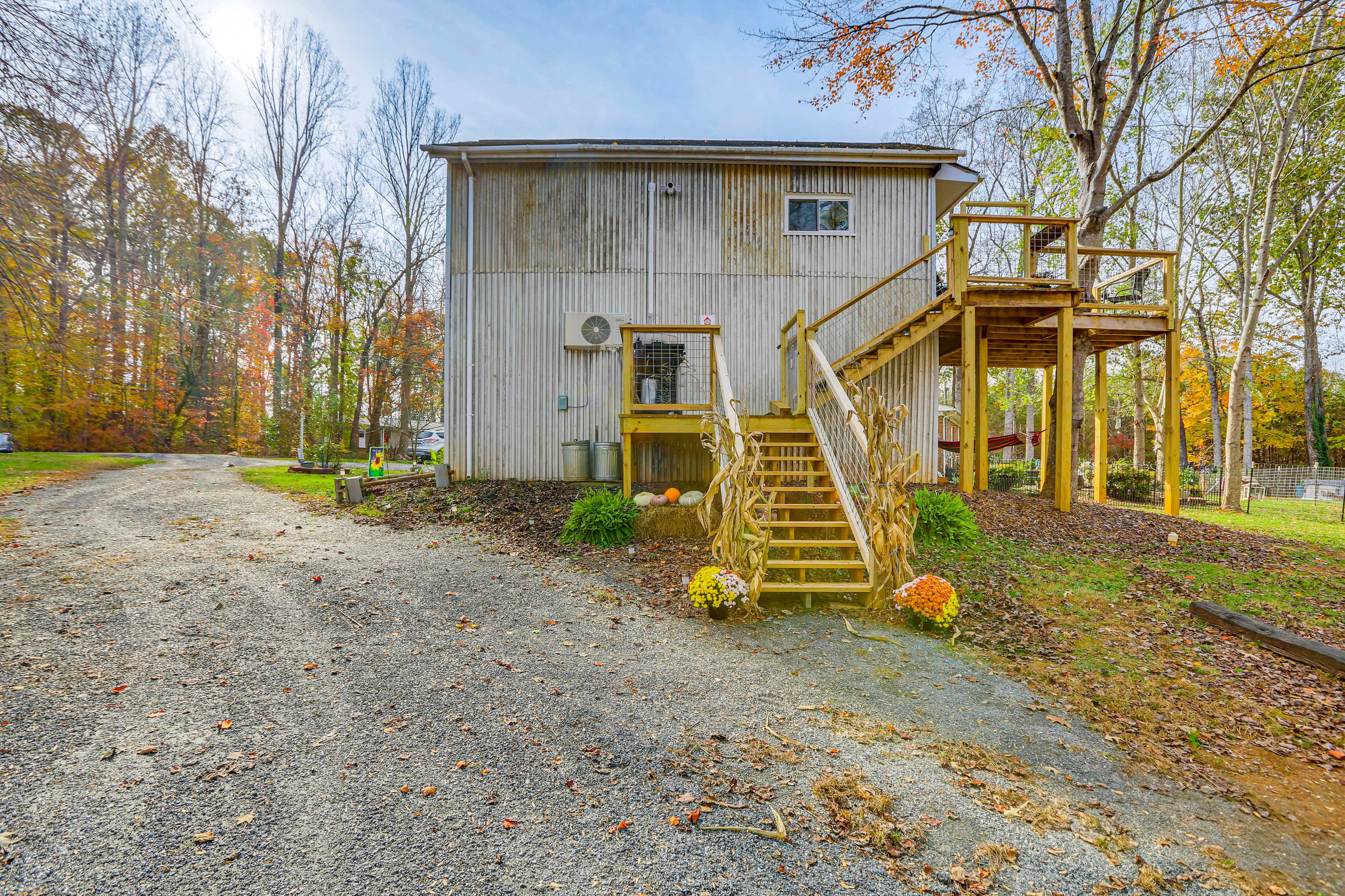 Property Exterior | Single-Story Studio