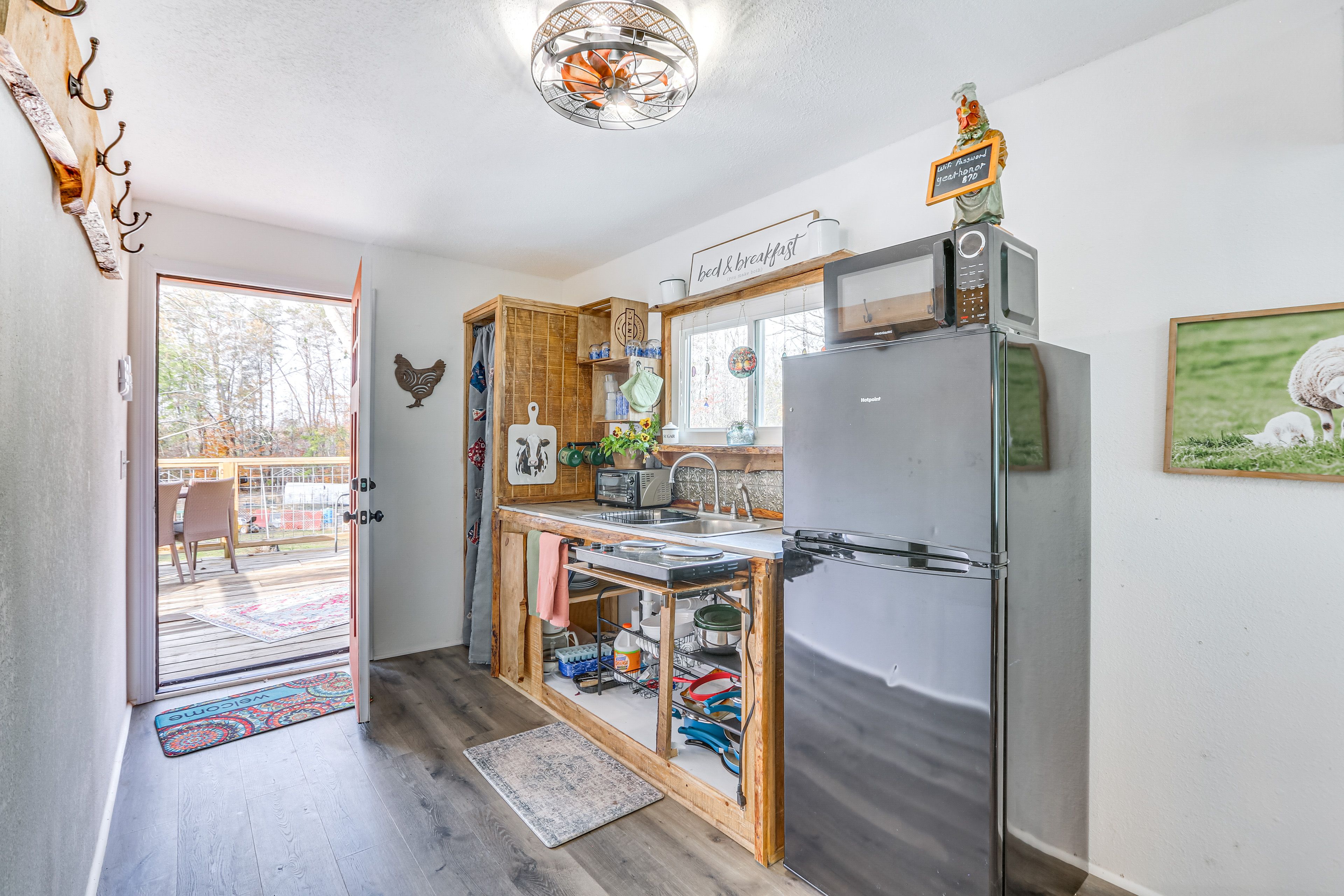 Studio | Kitchenette | Hot Plate | Drip Coffee Maker