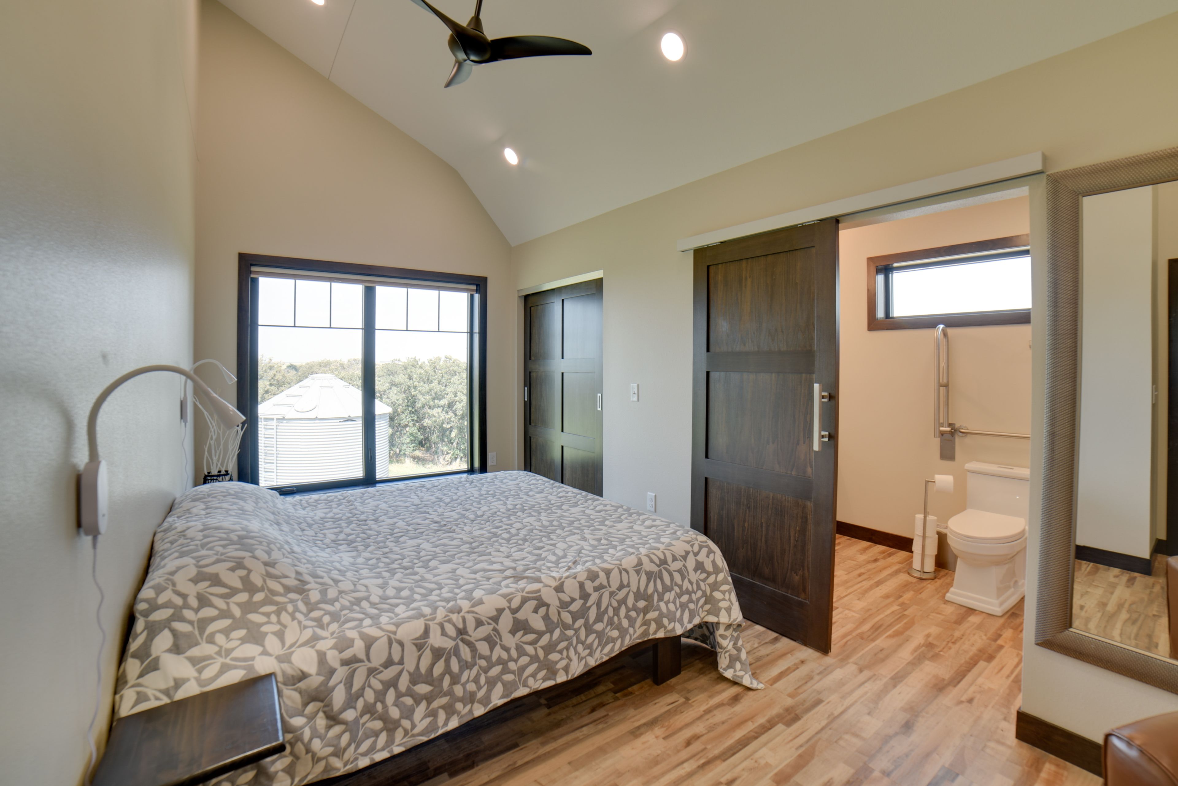 Bedroom 1 | King Bed | 2nd Floor