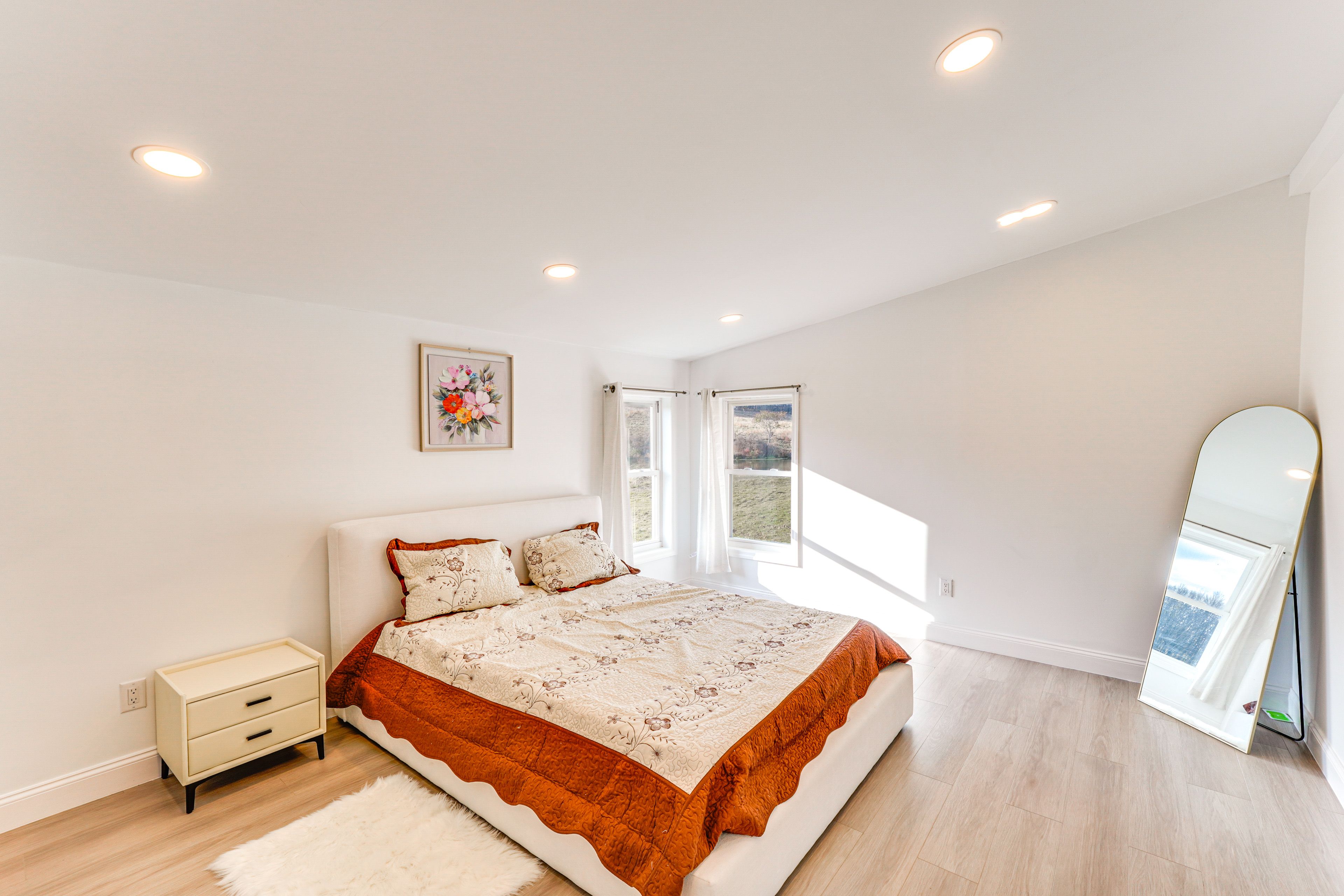 Bedroom 1 | Queen Bed | Linens Provided | En-Suite Bathroom