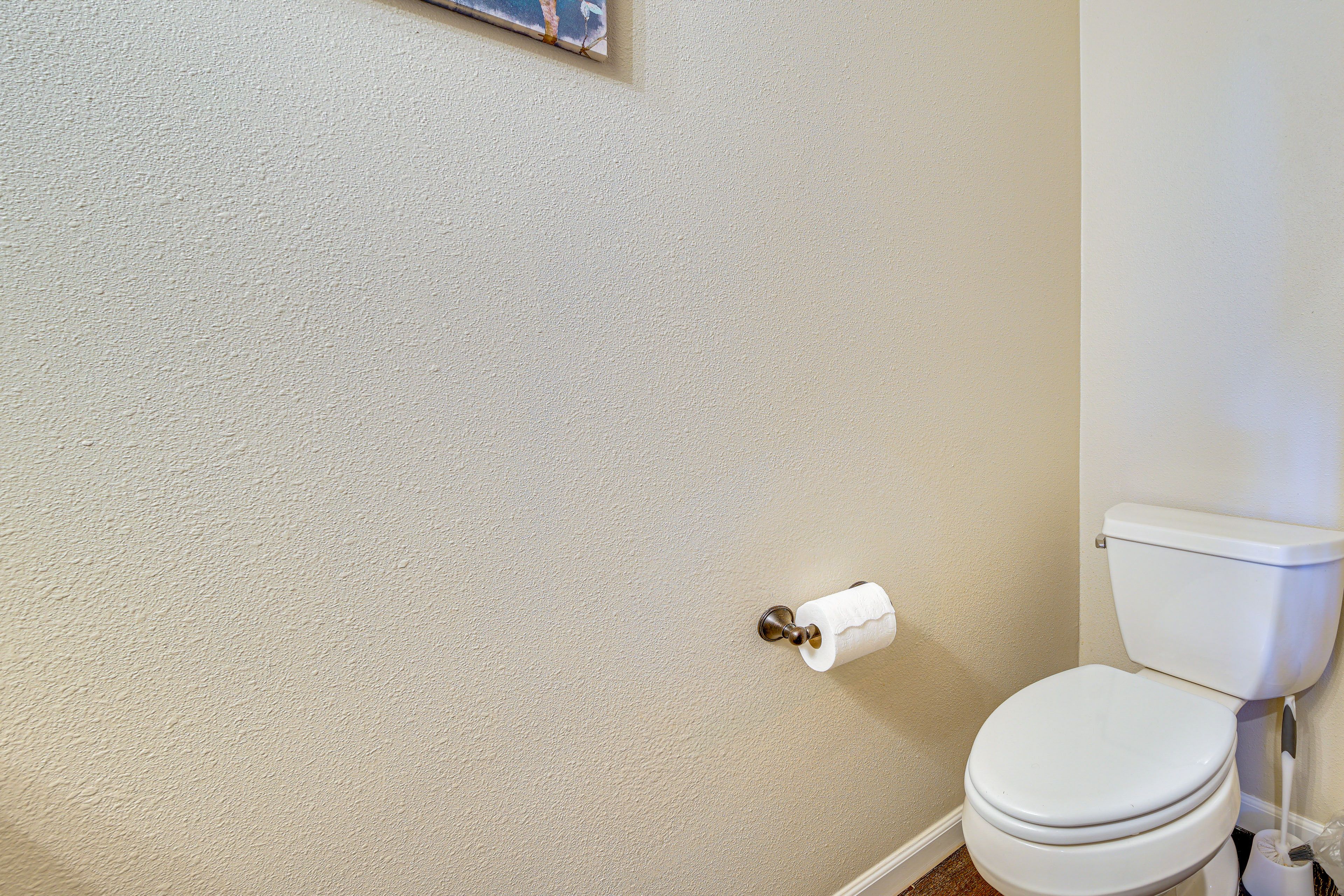 Half Bathroom | Main Level
