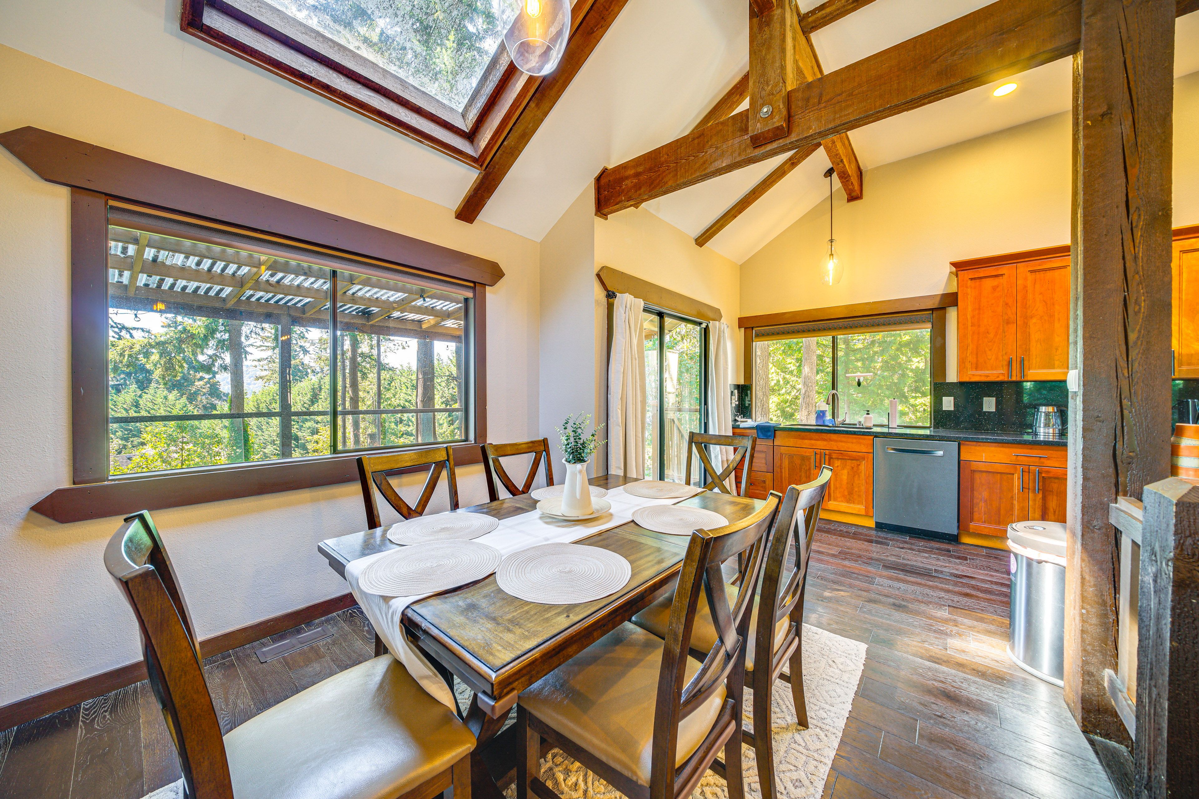 Dining Area | Main Level