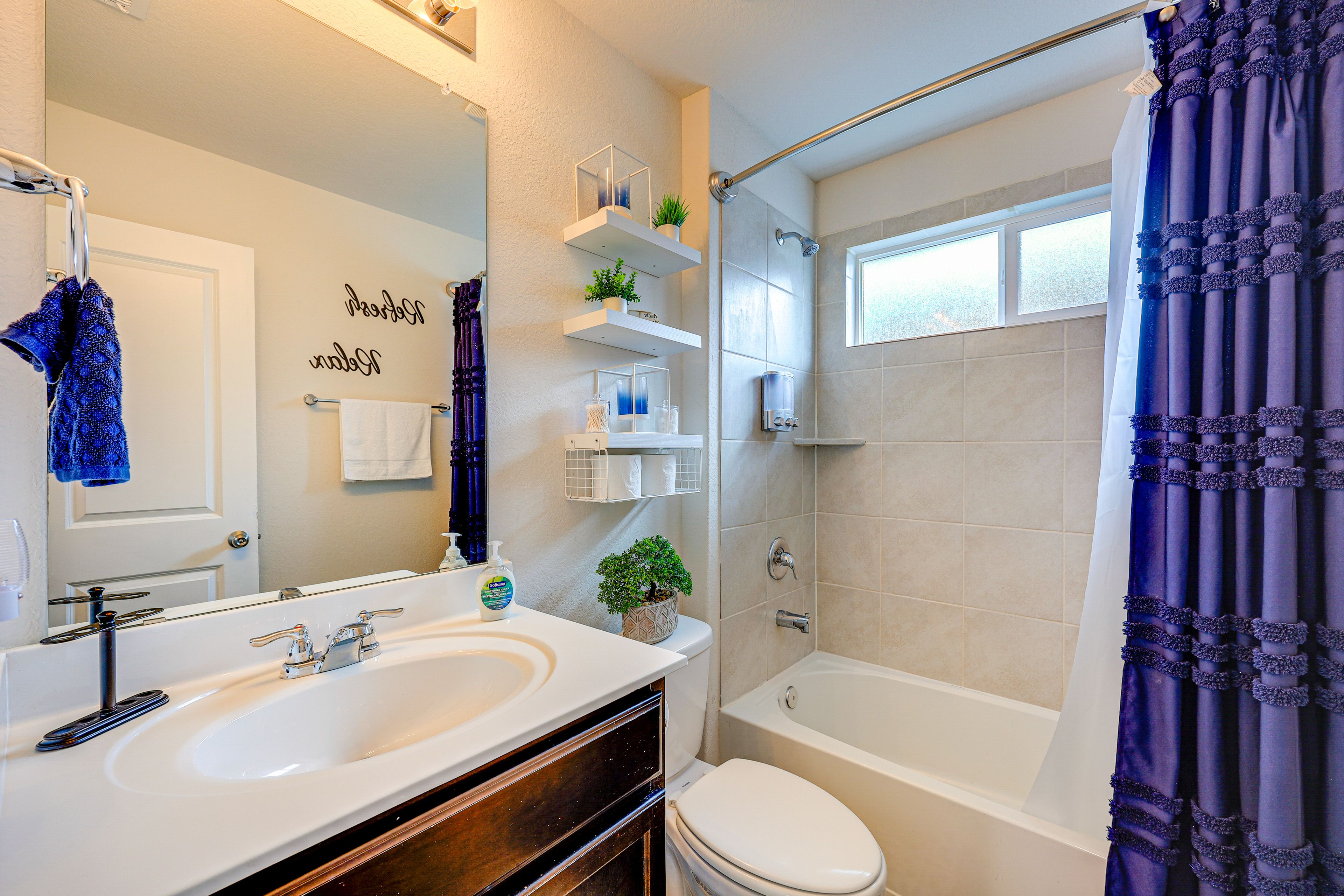 Full Bathroom