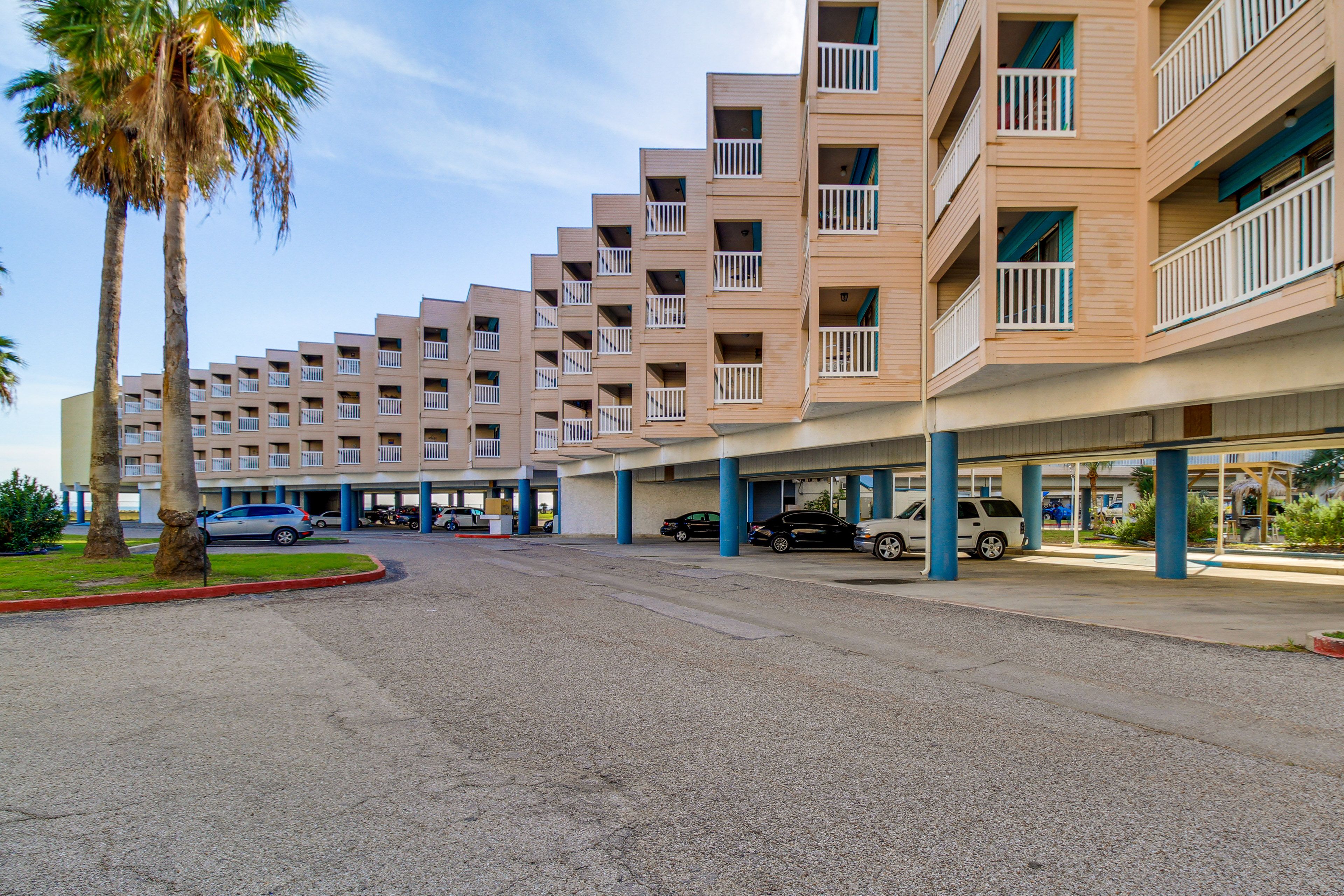 Building Exterior | Community Parking Lot (2 Vehicles)