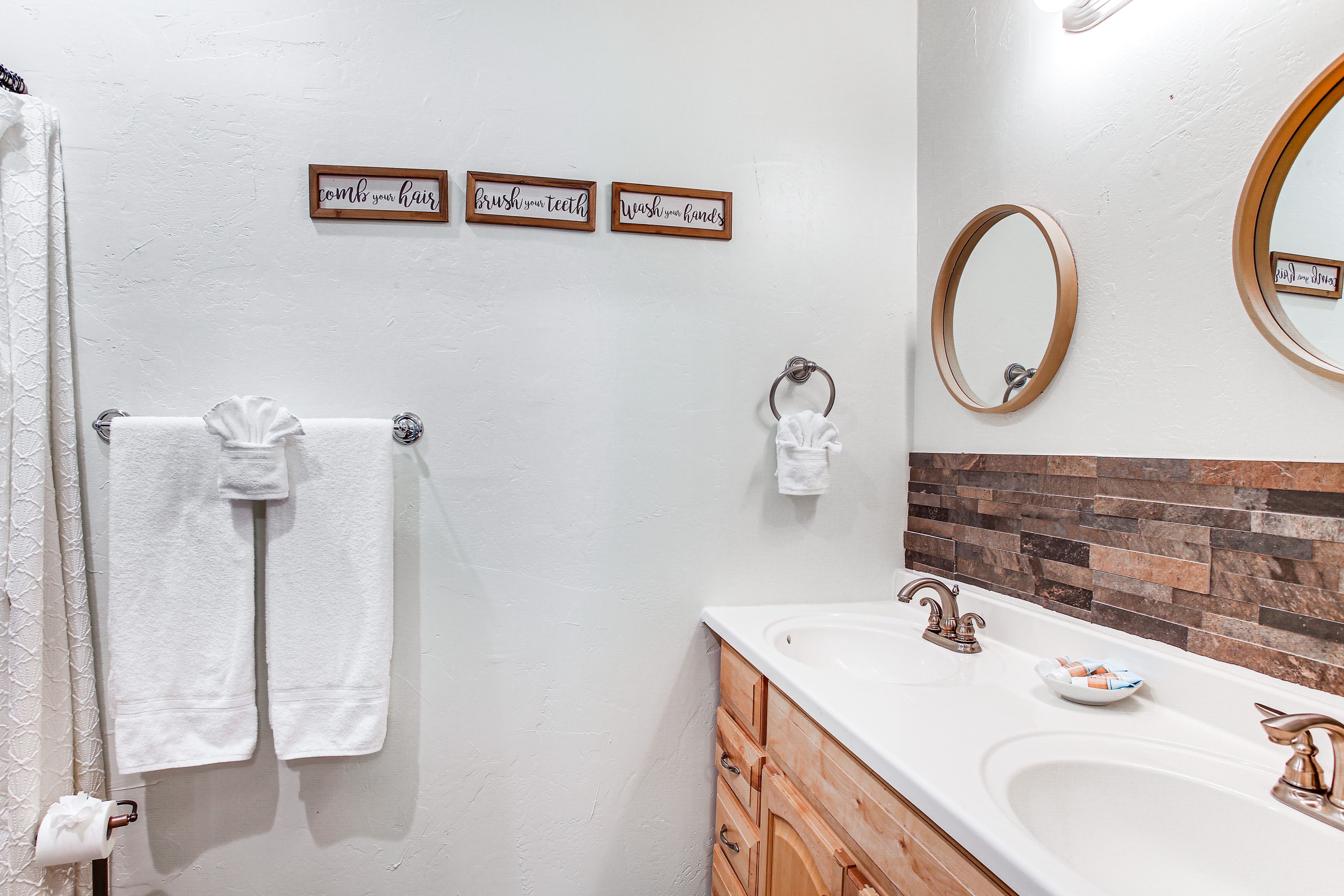 Bathroom | 1st Floor