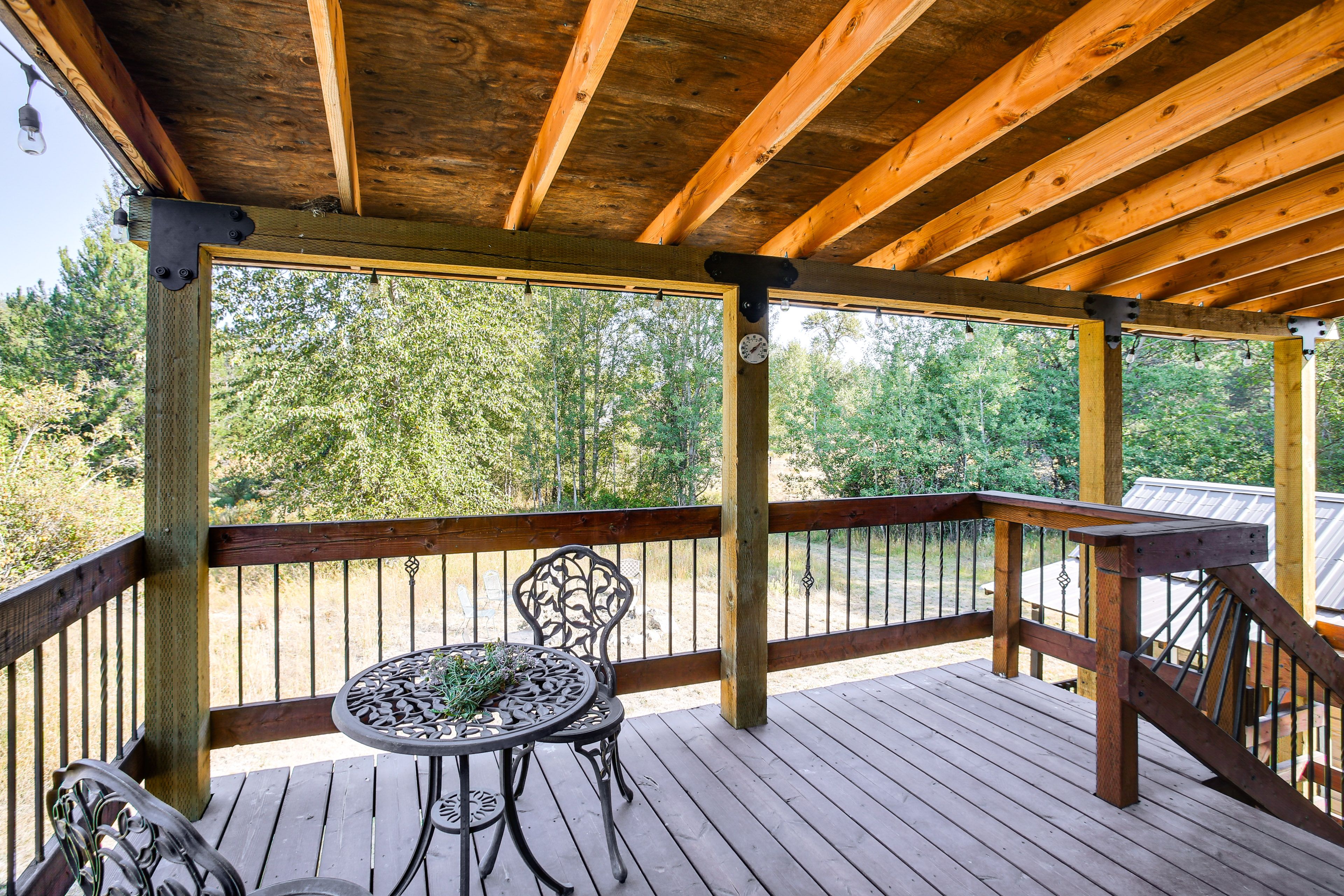 Private Deck | Outdoor Seating