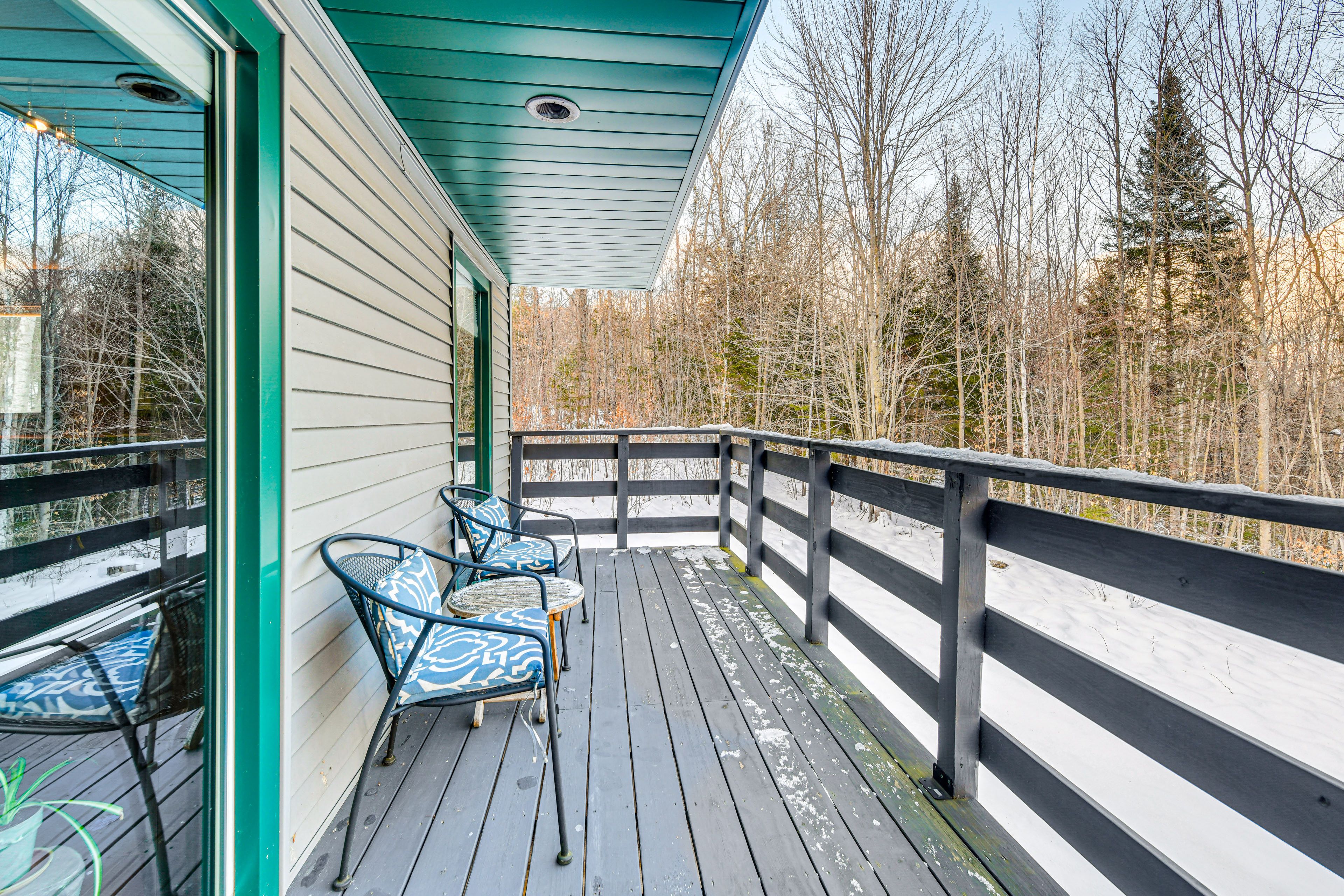 Deck | Seating | Gas Grill