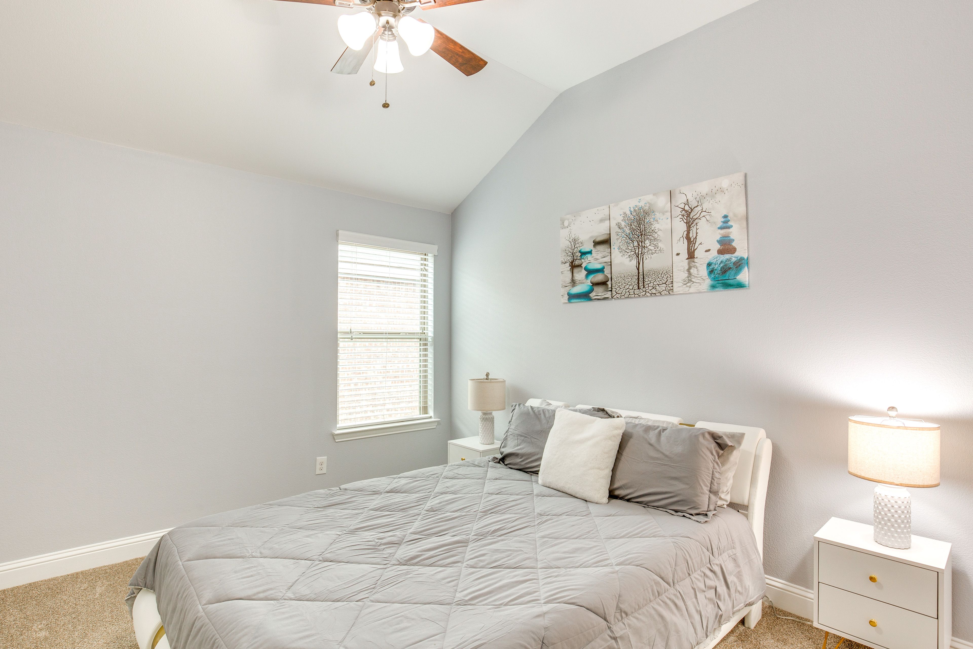 Bedroom 2 | Queen Bed | Flat-Screen TV