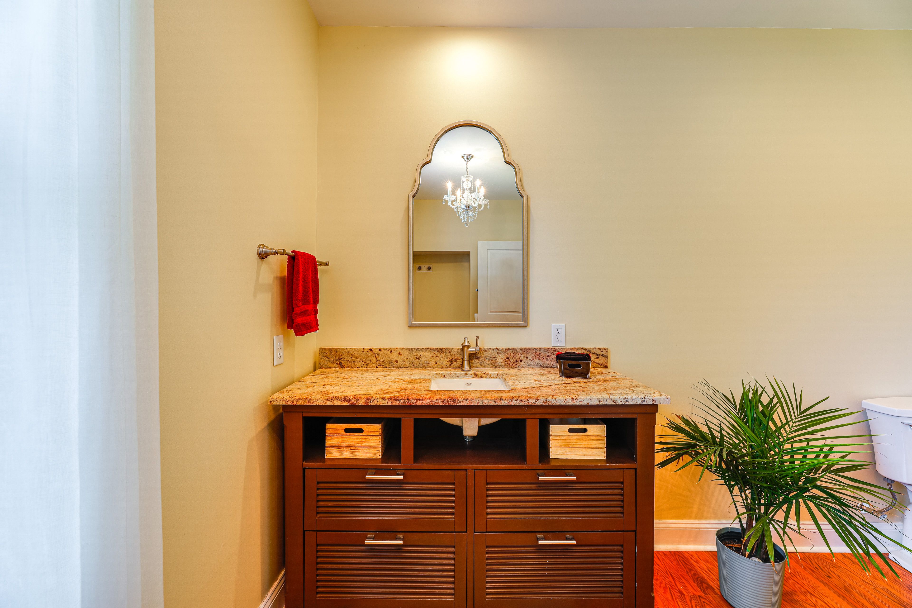 En-Suite Bathroom | 1st Floor | Complimentary Toiletries | Hair Dryer