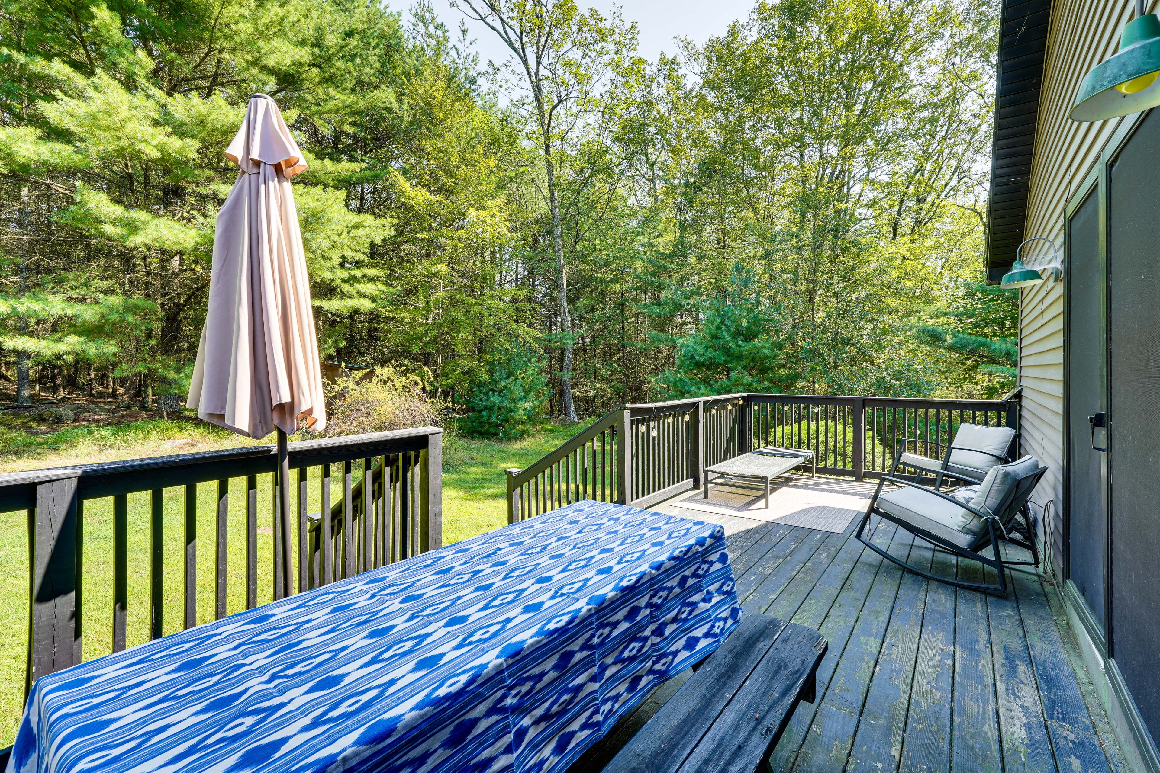 Rear Deck | Outdoor Dining | 6 Mi to Downtown
