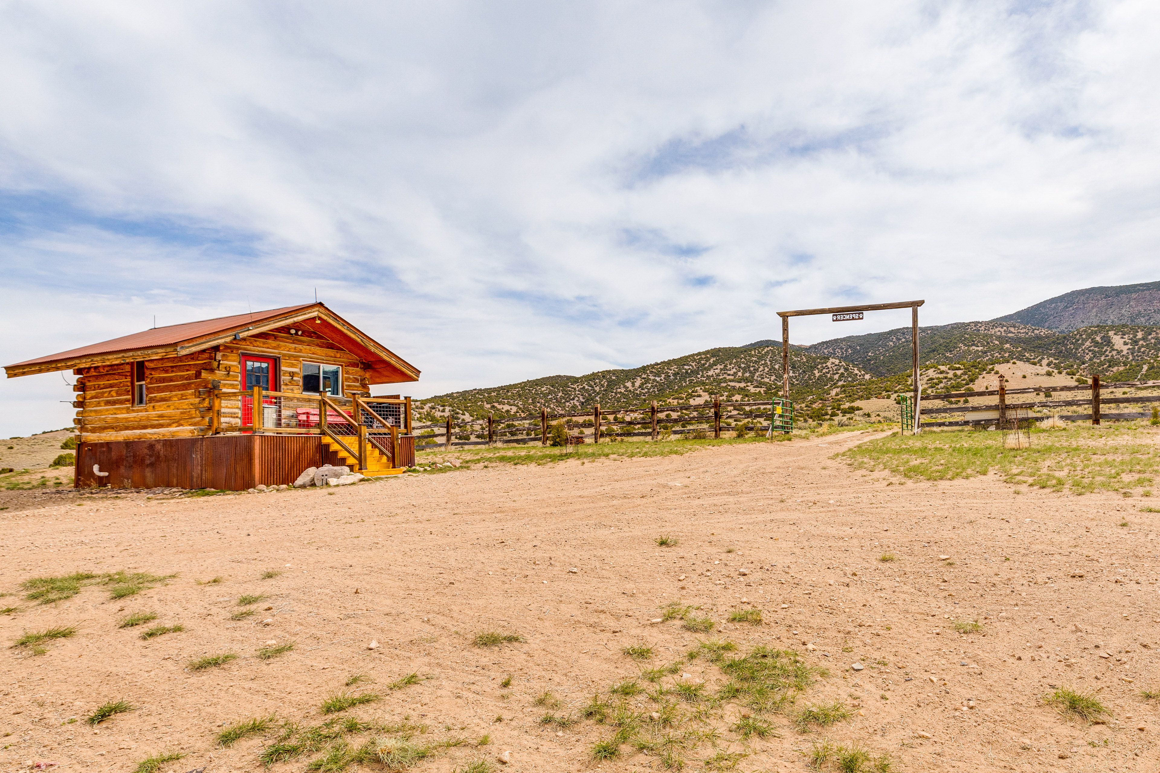 Parking | Dirt Driveway (6 Vehicles) | 4WD/AWD/High Clearance Required