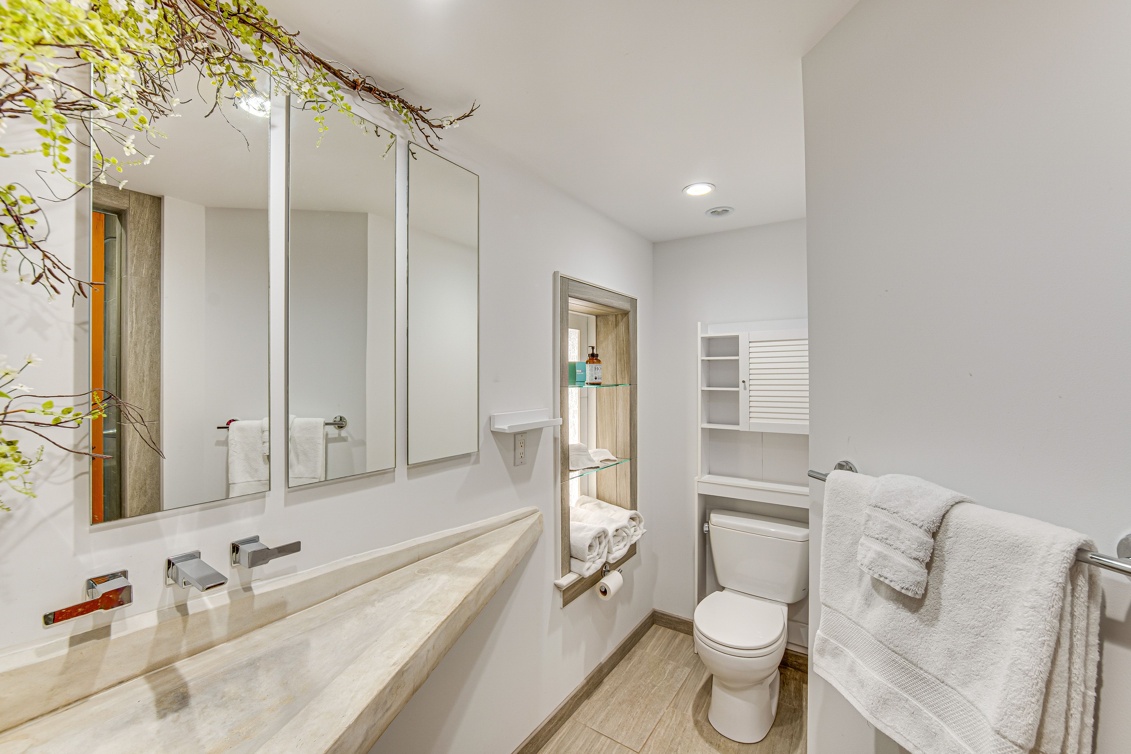 Bathroom | Towels Provided