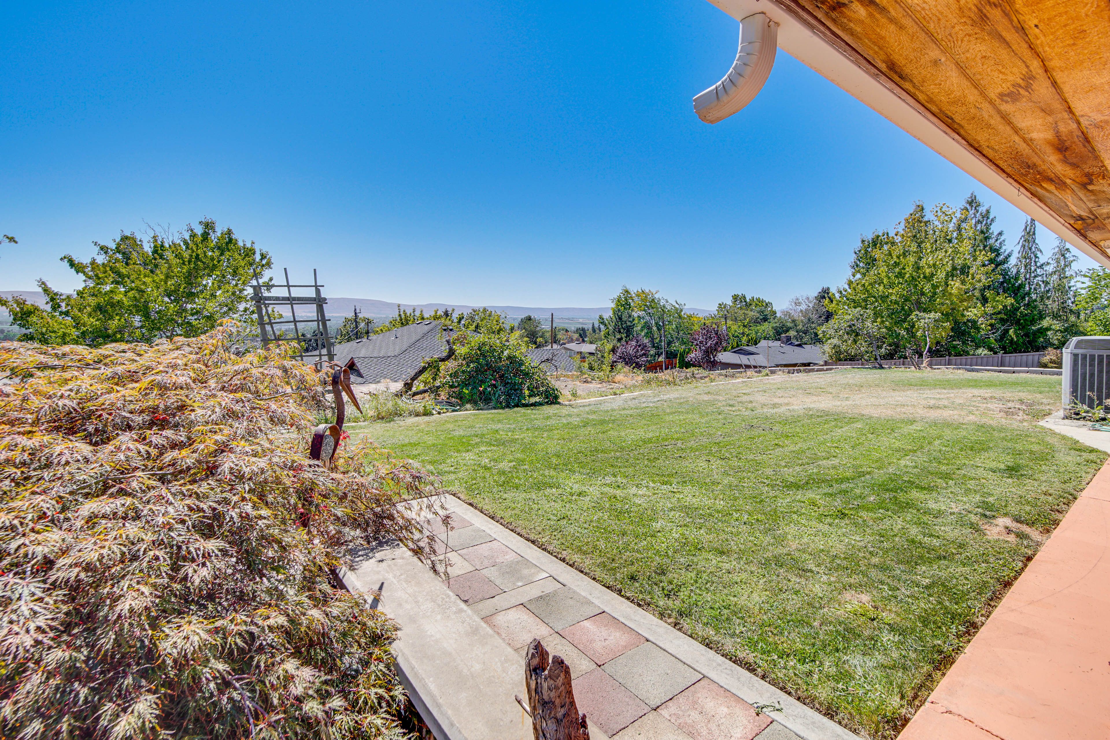 Exterior | Valley Views
