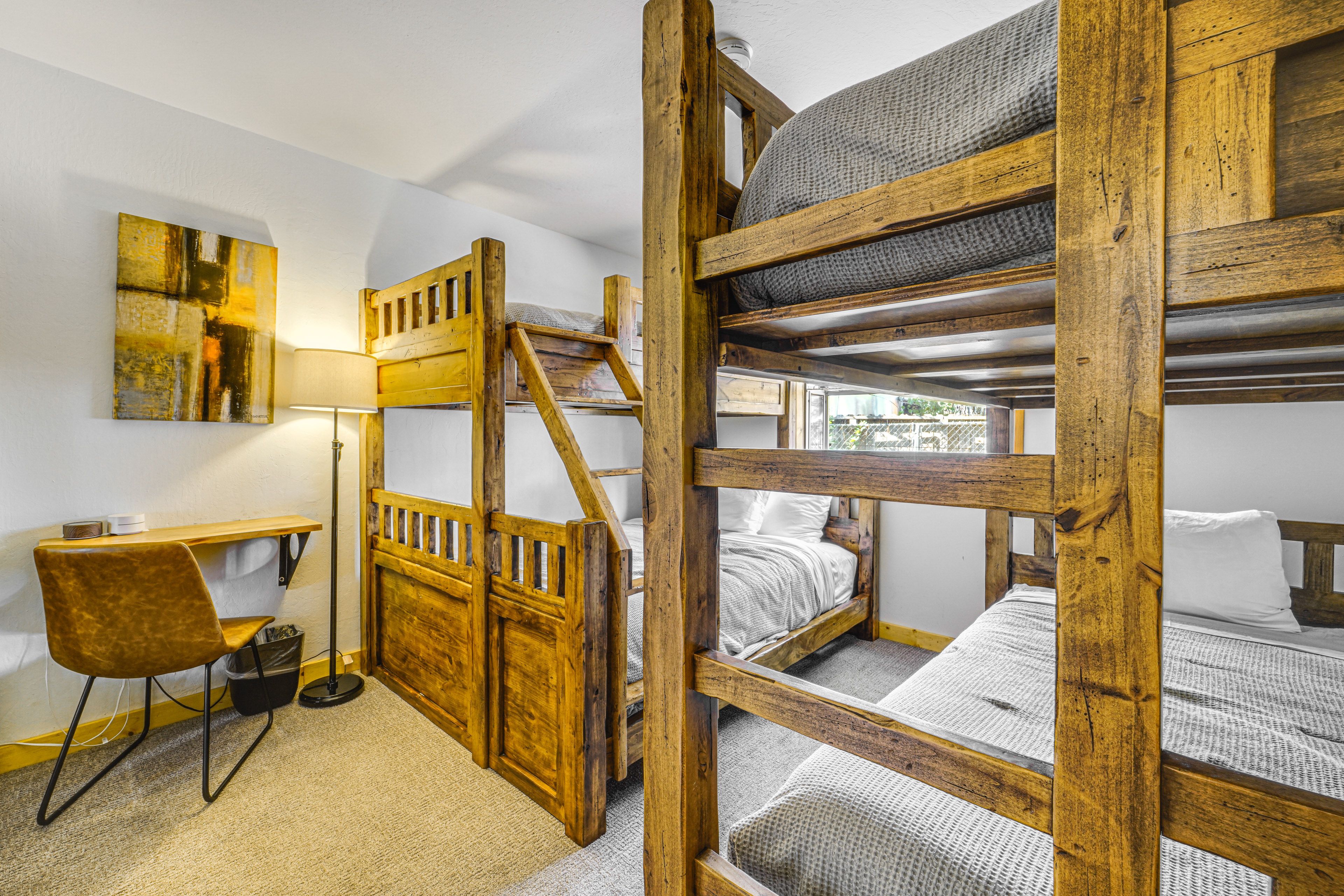 Bedroom 2 | Twin/Full Bunk Bed | Twin Bunk Bed