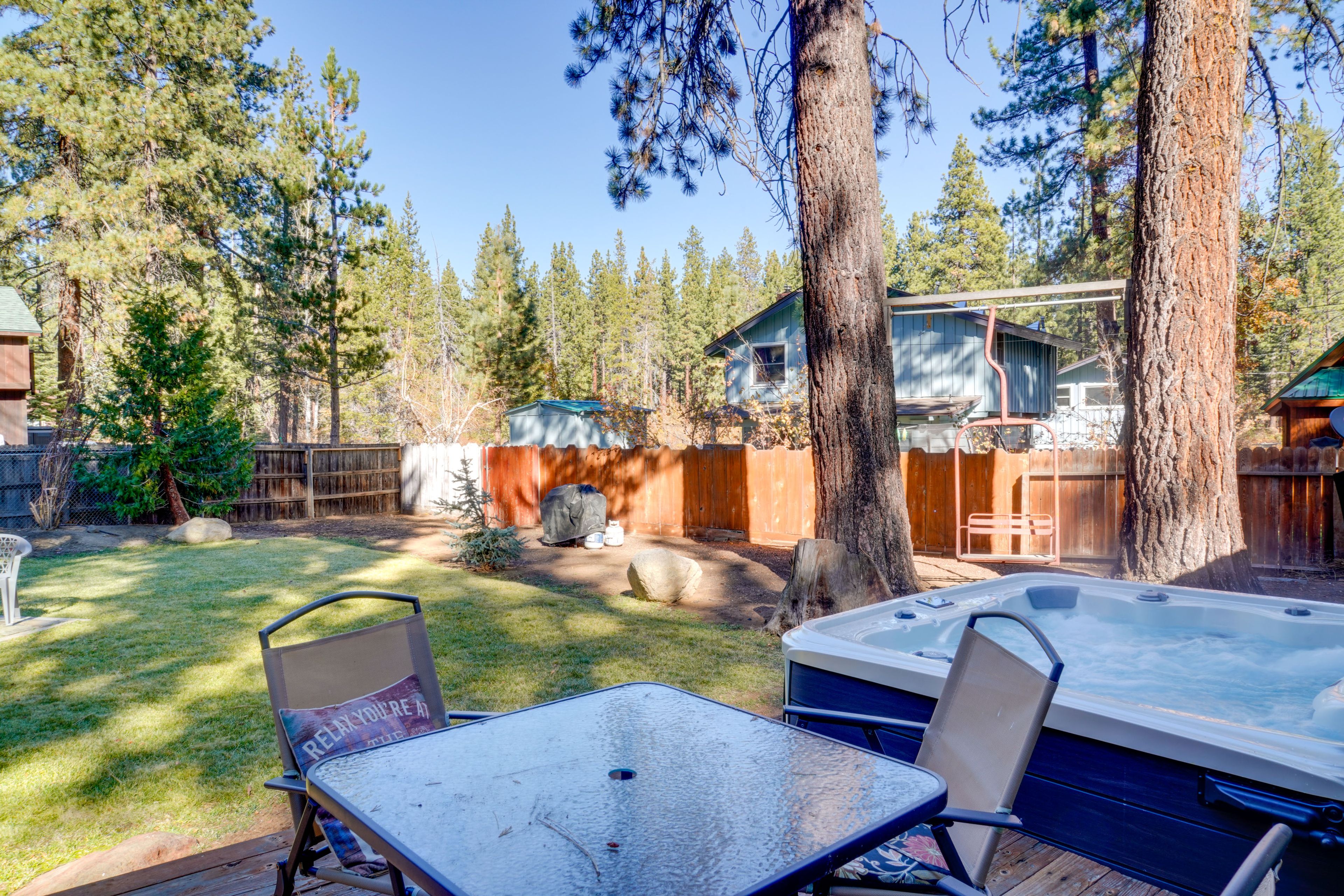 Deck & Patio | Outdoor Dining Area | Gas Grill | Shared Hot Tub