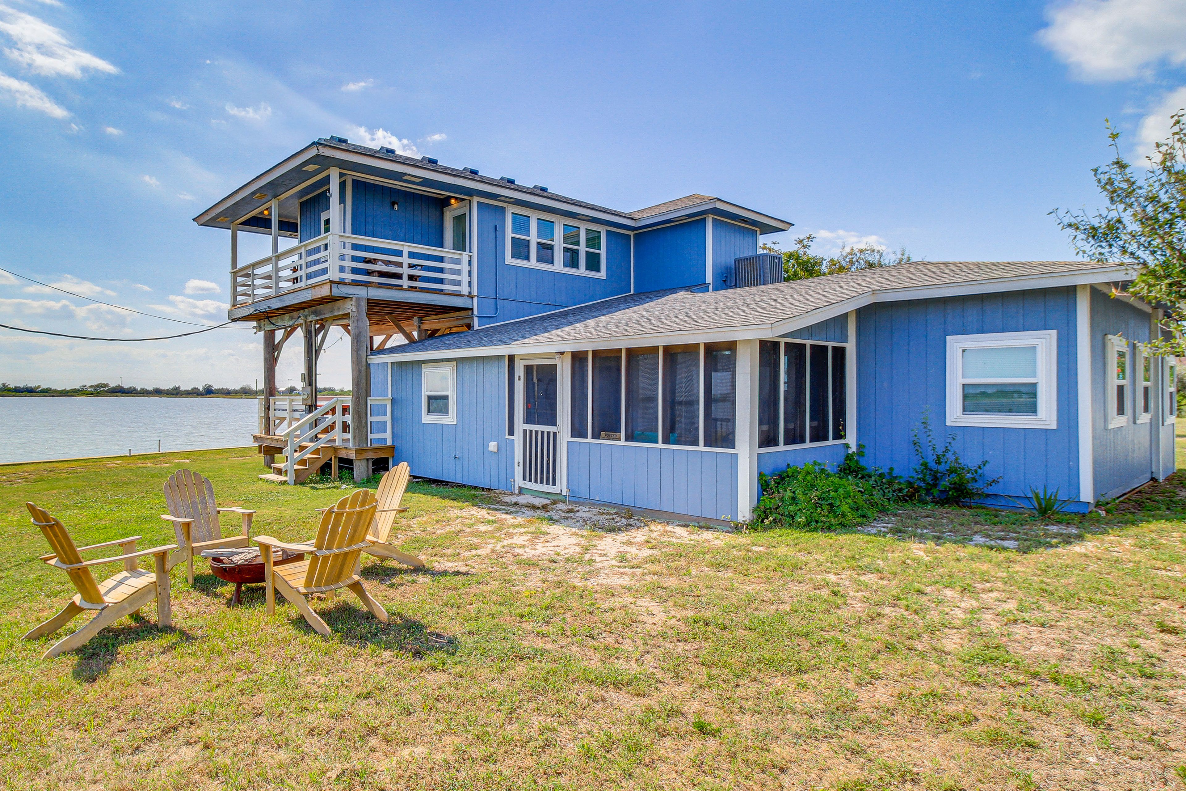 Fire Pit Area | Water Access On-Site