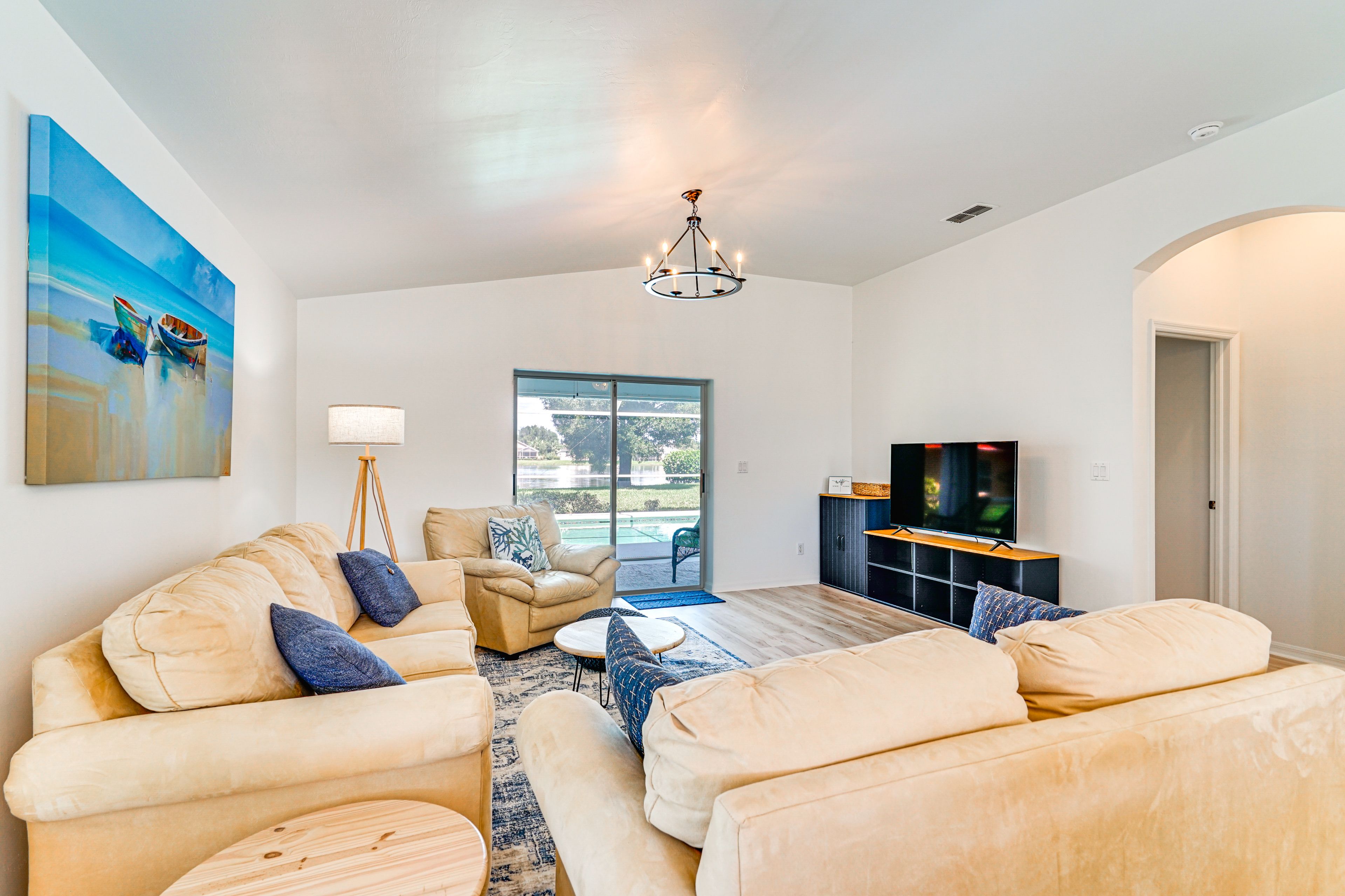 Living Room | Central A/C & Heating
